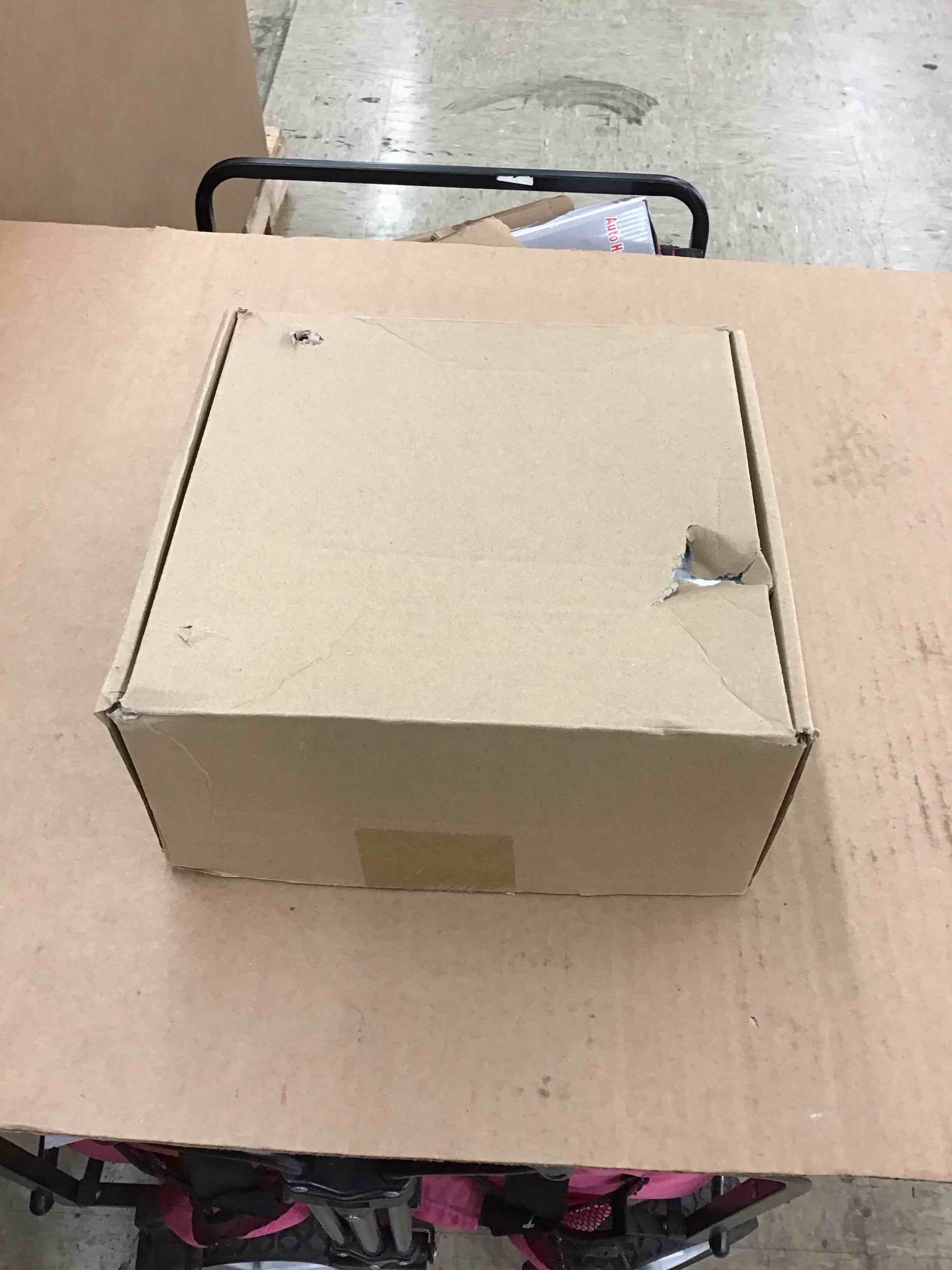 https://s3.amazonaws.com/lotting-images-prod/BoxBids/PPE2248318_1773428083916.jpeg