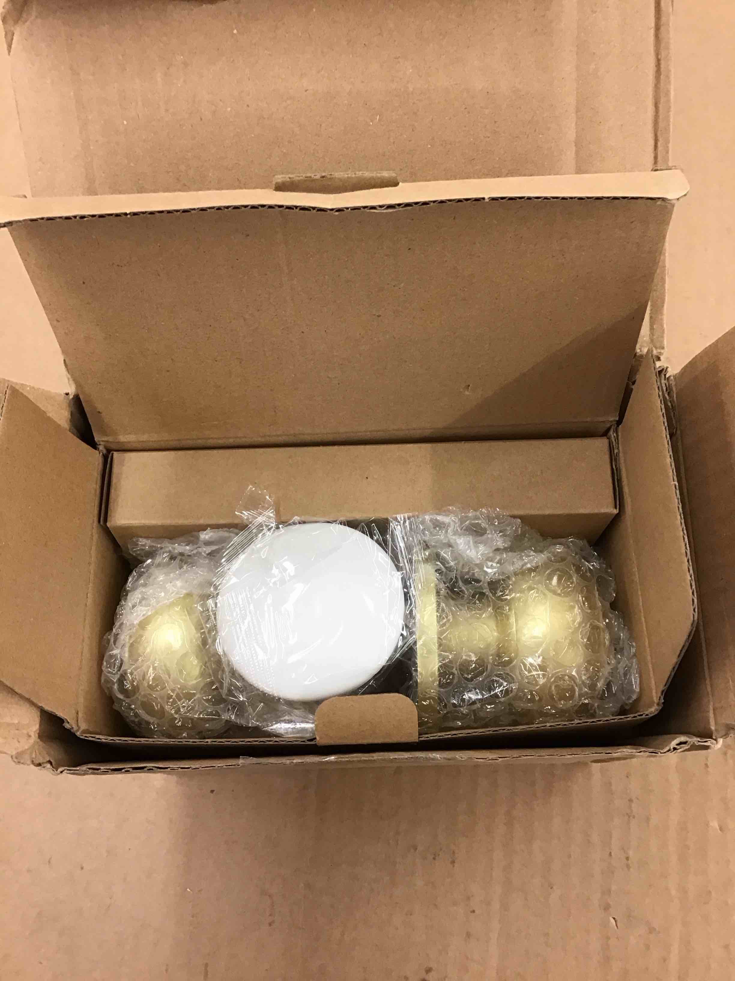 https://s3.amazonaws.com/lotting-images-prod/BoxBids/PPE2248336_1773430141040.jpeg