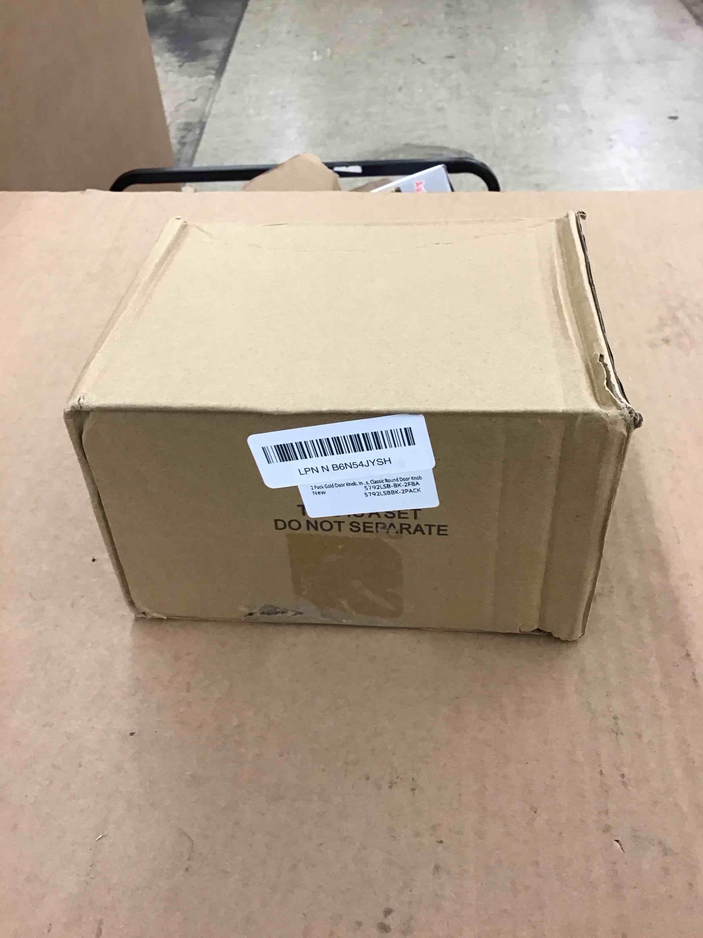 https://s3.amazonaws.com/lotting-images-prod/BoxBids/PPE2248336_1773430159401.jpeg