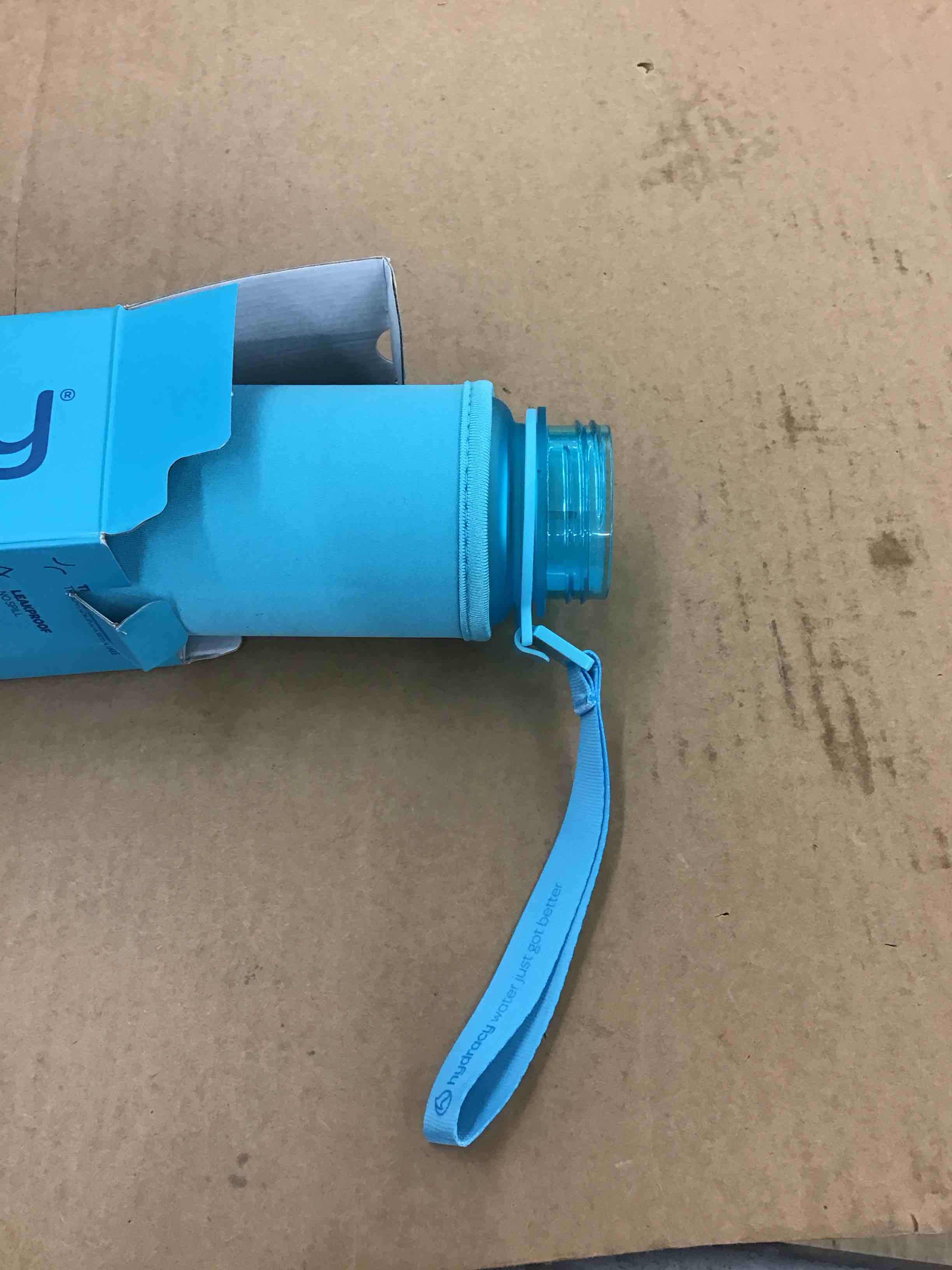 https://s3.amazonaws.com/lotting-images-prod/BoxBids/PPE2248397_1774381149702.jpeg