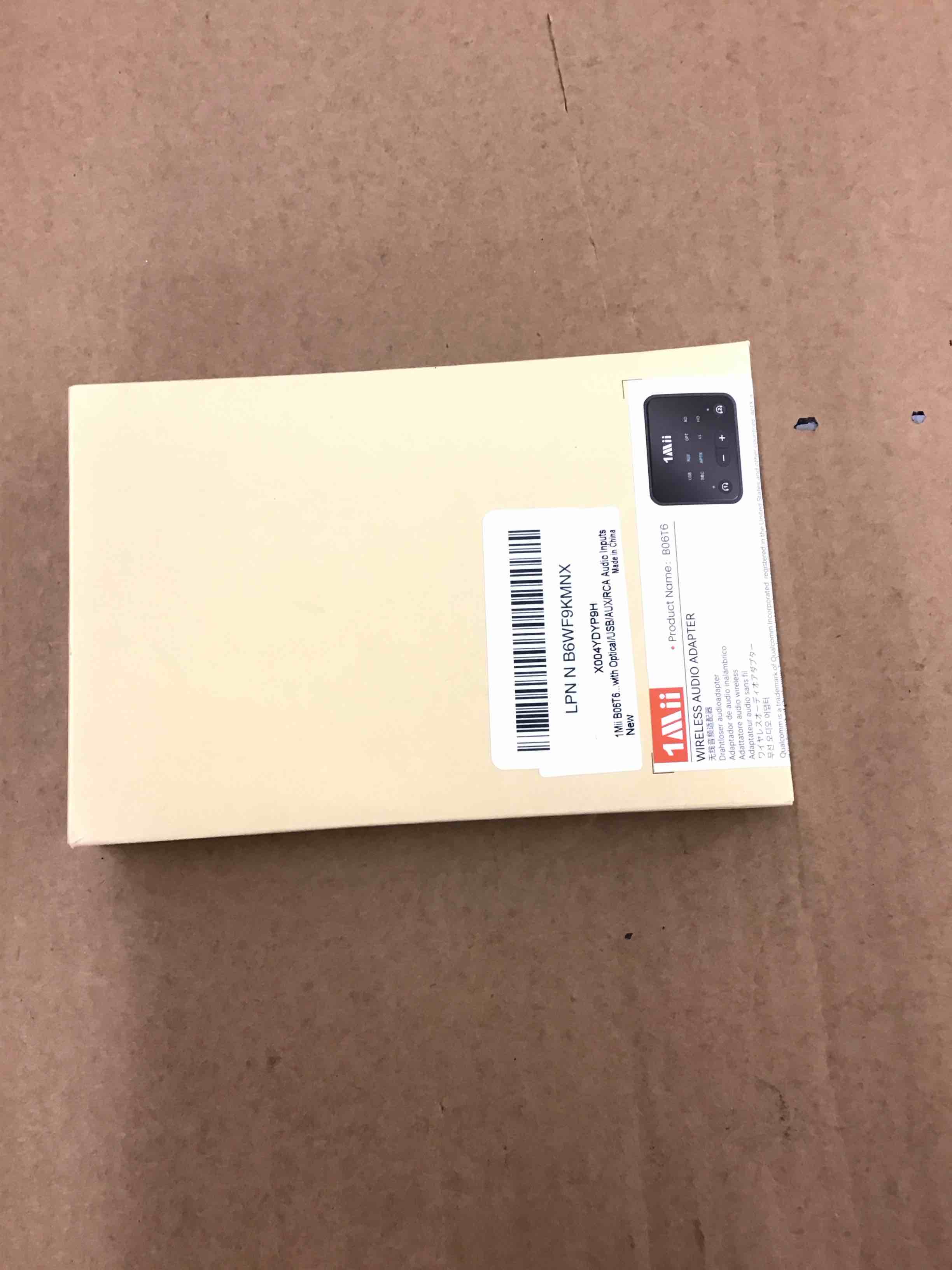 https://s3.amazonaws.com/lotting-images-prod/BoxBids/PPE2248439_1774447288479.jpeg