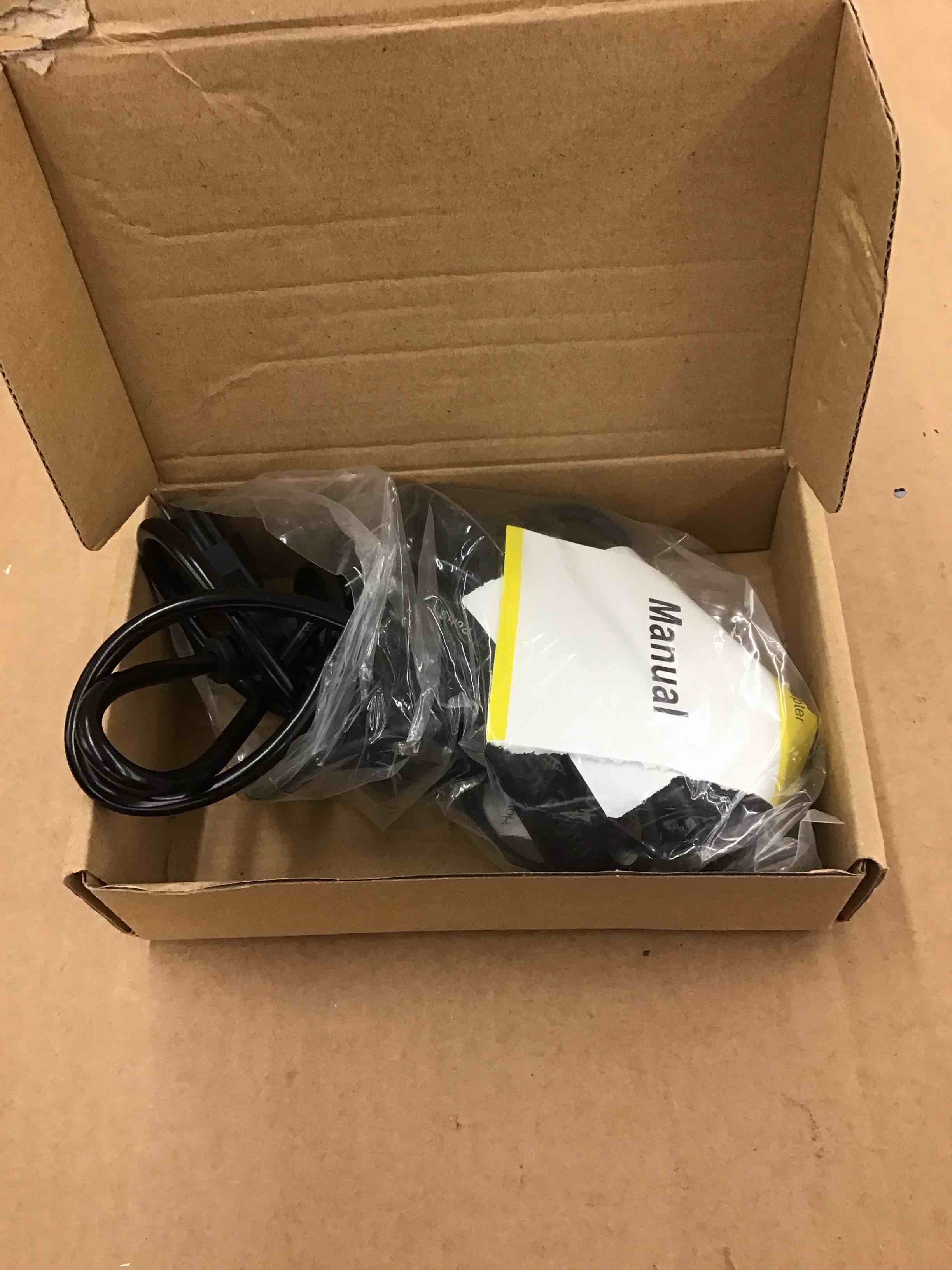 https://s3.amazonaws.com/lotting-images-prod/BoxBids/PPE2248441_1774447434768.jpeg