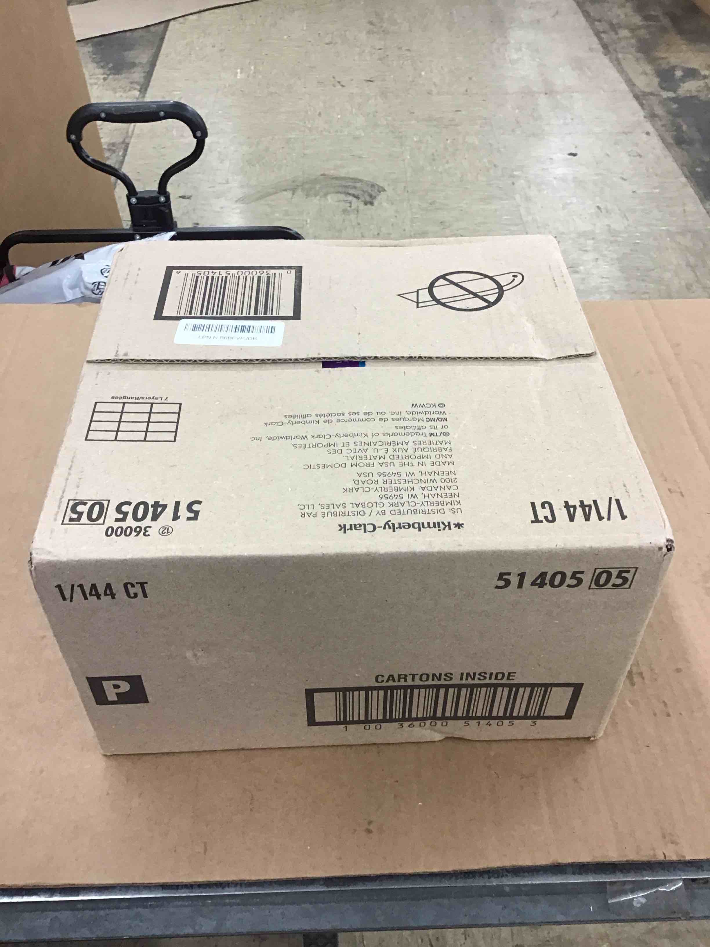 https://s3.amazonaws.com/lotting-images-prod/BoxBids/PPE2248464_1774456557835.jpeg