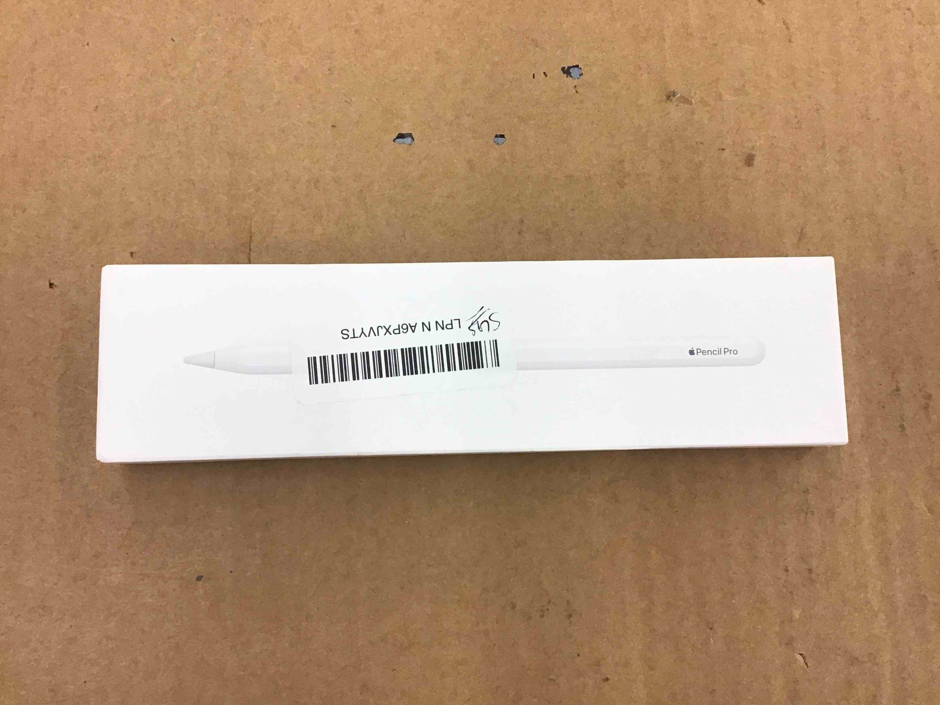 https://s3.amazonaws.com/lotting-images-prod/BoxBids/PPE2248471_1774458649068.jpeg