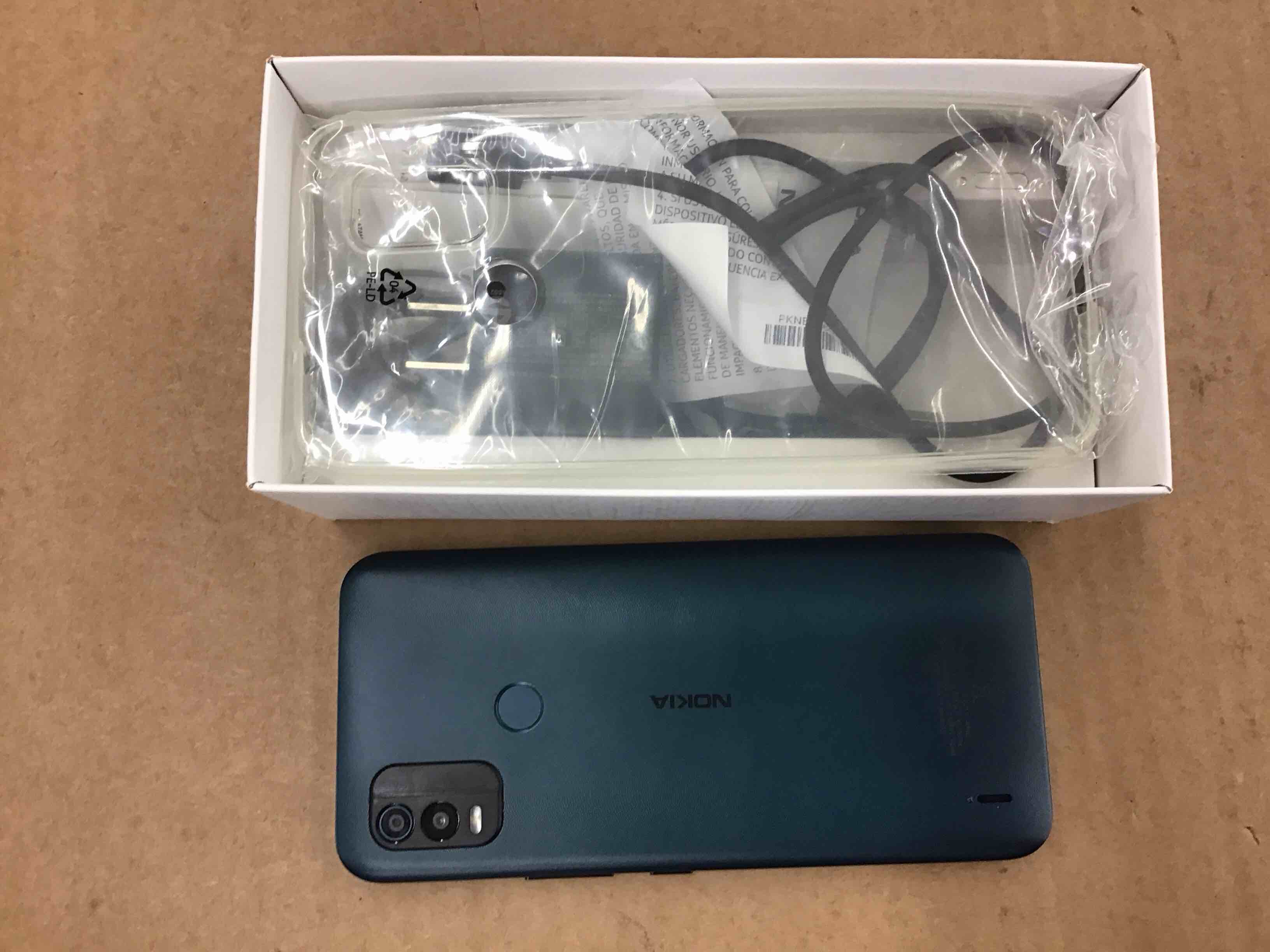 https://s3.amazonaws.com/lotting-images-prod/BoxBids/PPE2248474_1774458991931.jpeg