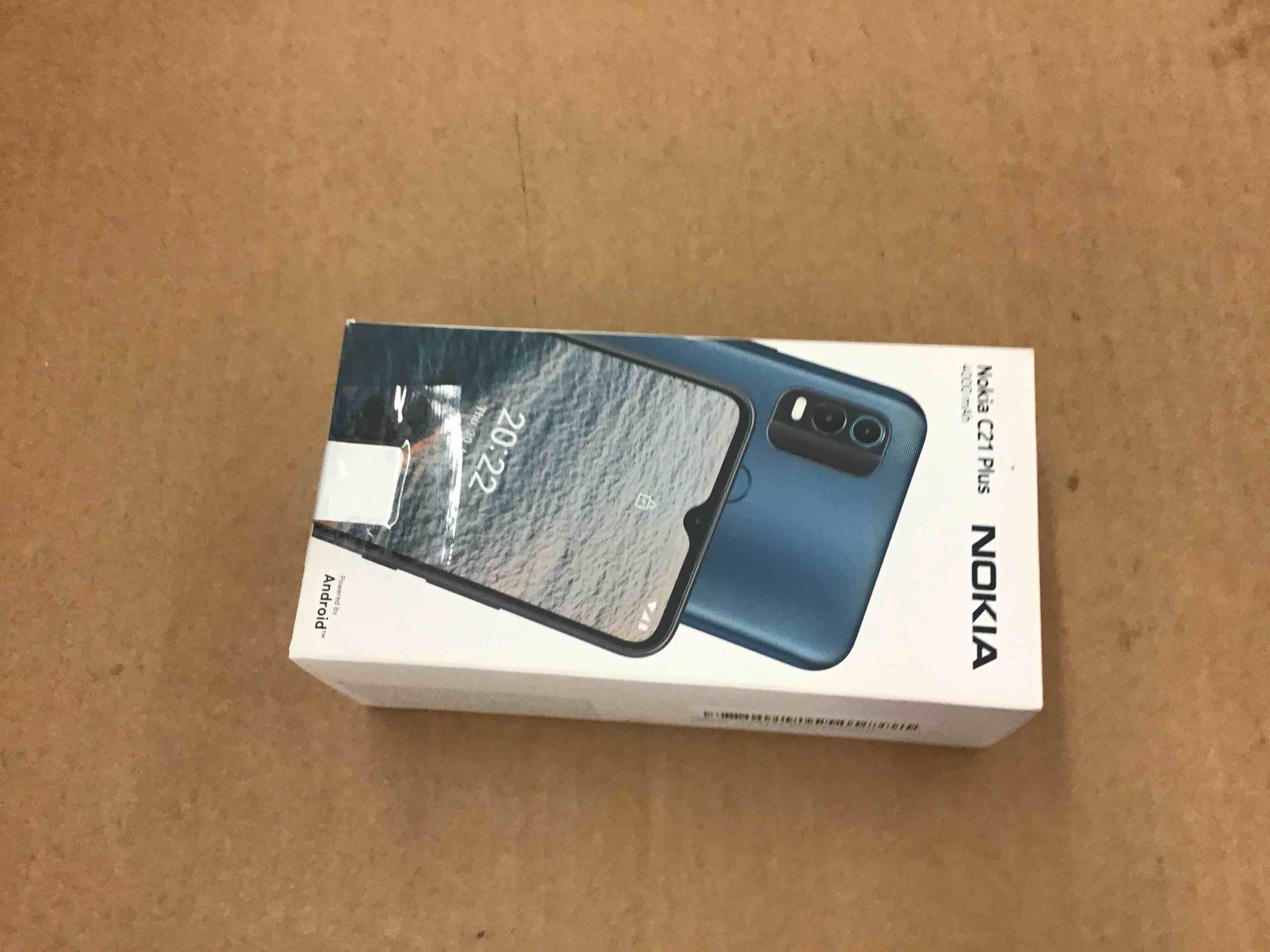 https://s3.amazonaws.com/lotting-images-prod/BoxBids/PPE2248474_1774459039192.jpeg