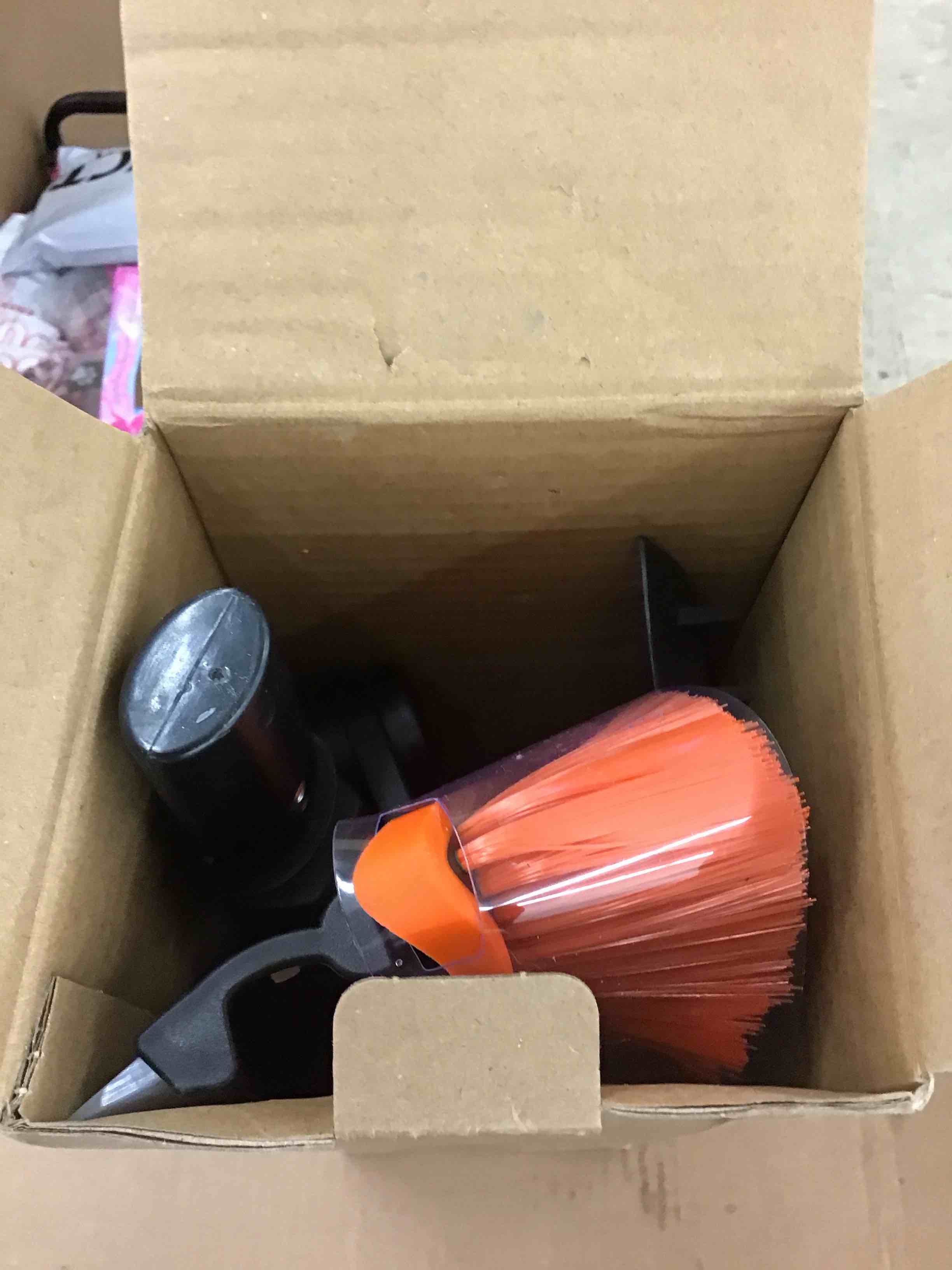 https://s3.amazonaws.com/lotting-images-prod/BoxBids/PPE2248493_1774461705063.jpeg