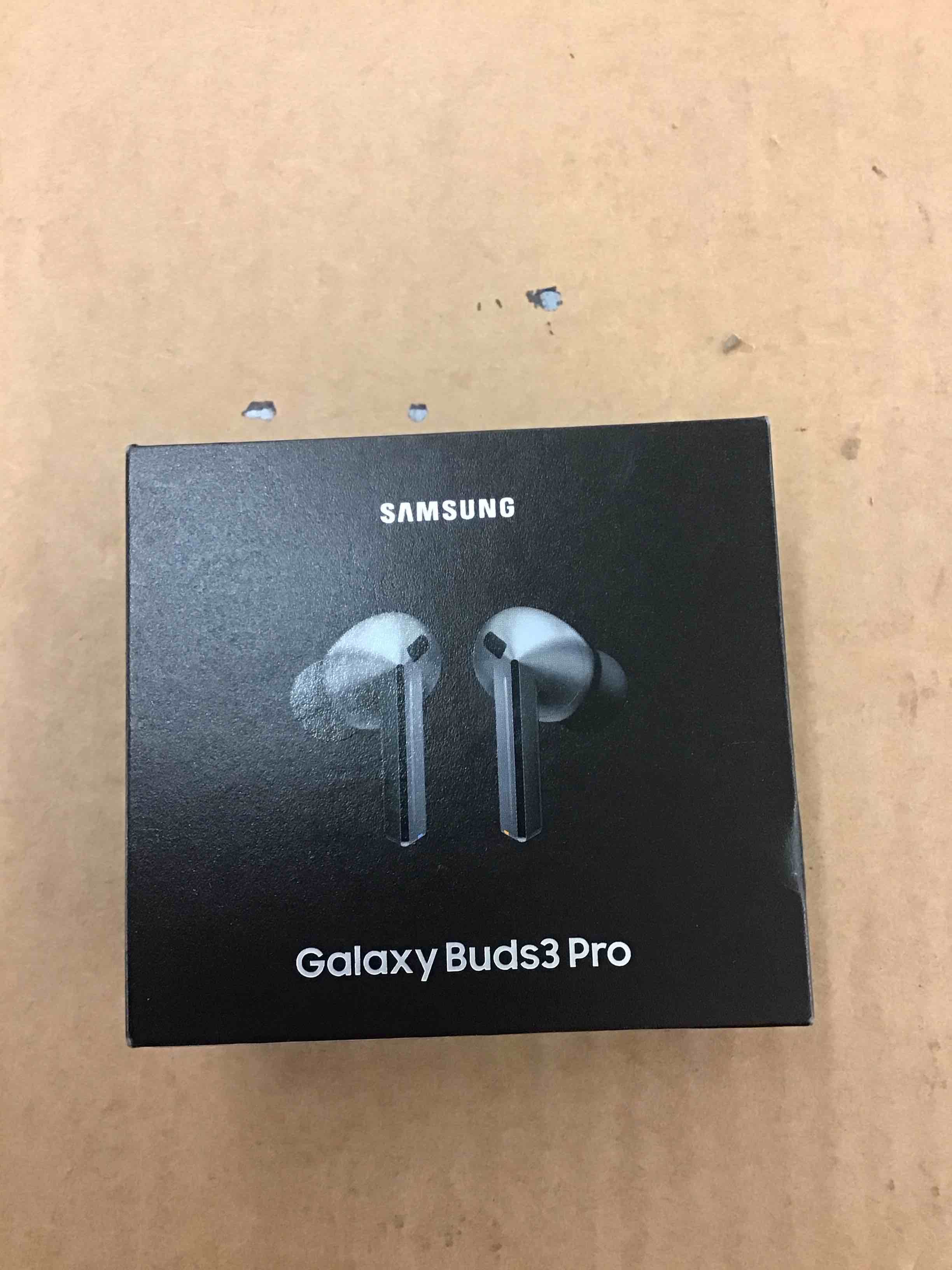 https://s3.amazonaws.com/lotting-images-prod/BoxBids/PPE2248534_1774469138821.jpeg