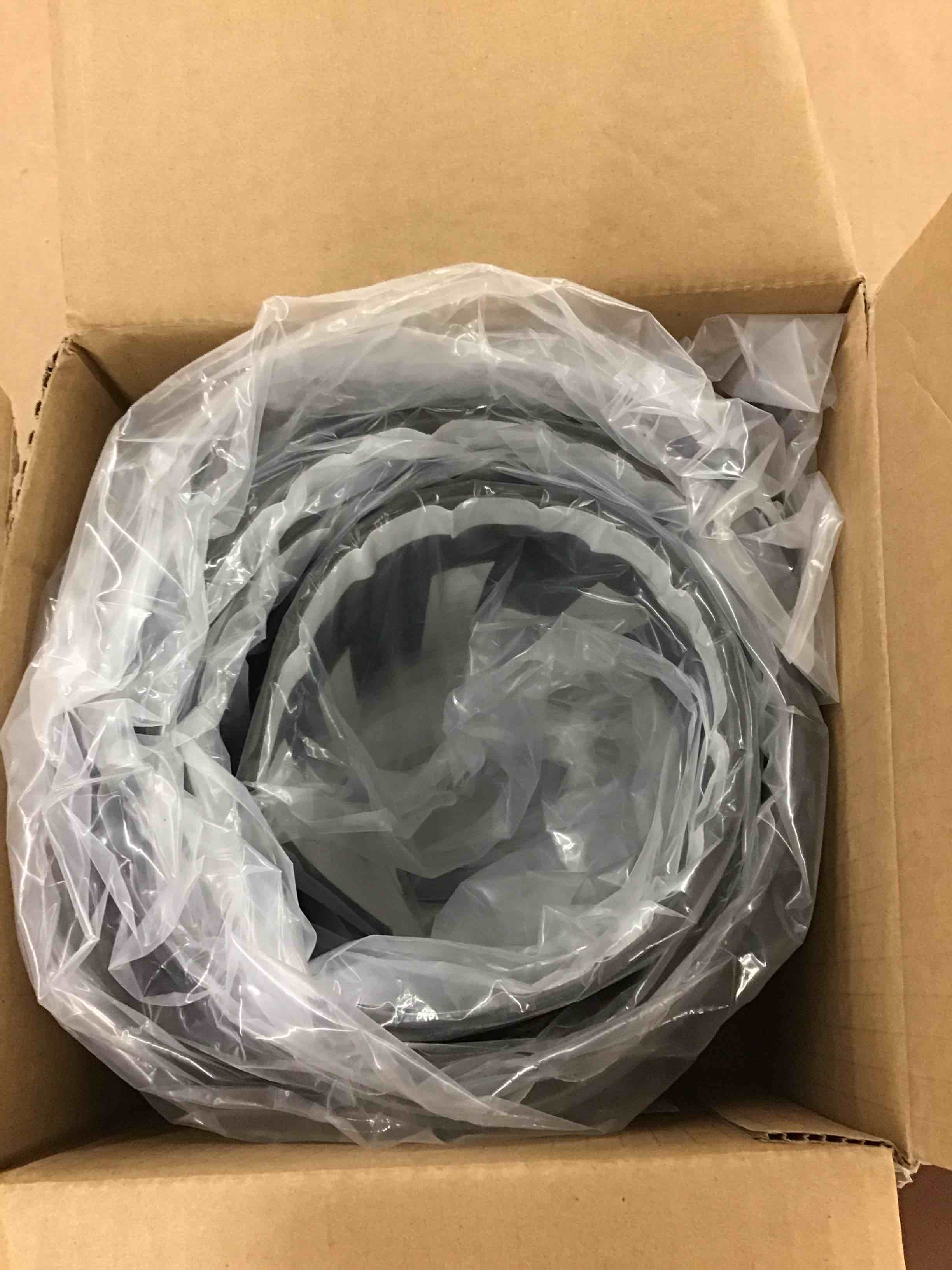 https://s3.amazonaws.com/lotting-images-prod/BoxBids/PPE2248552_1774615431240.jpeg