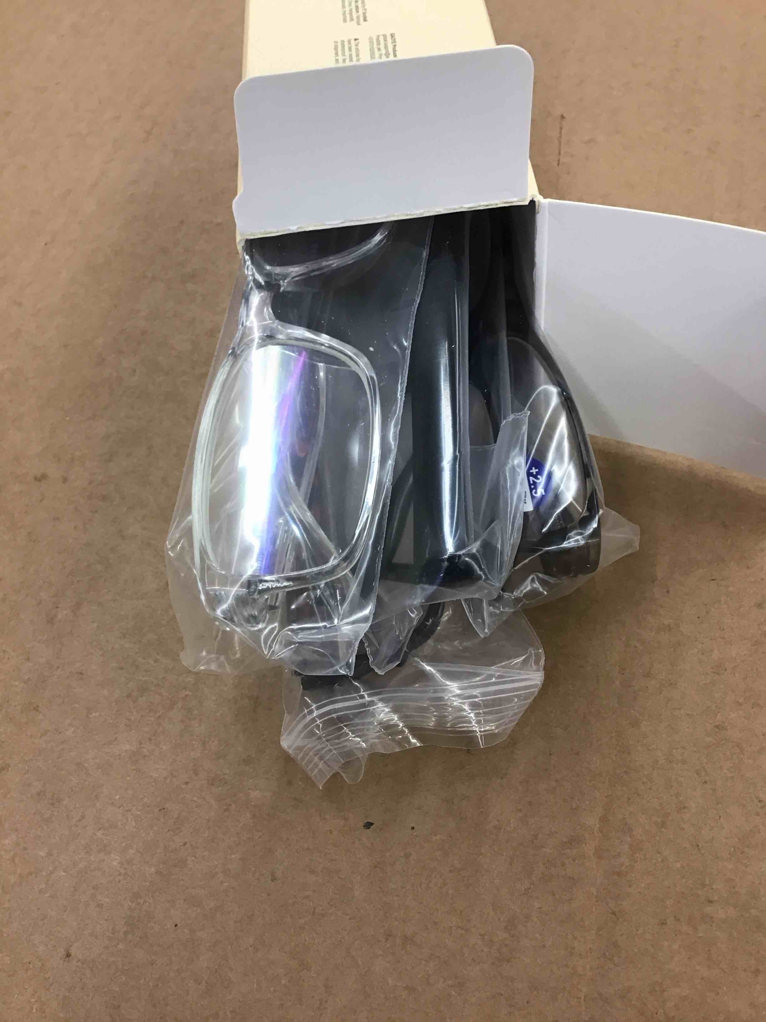 https://s3.amazonaws.com/lotting-images-prod/BoxBids/PPE2248553_1774615669811.jpeg