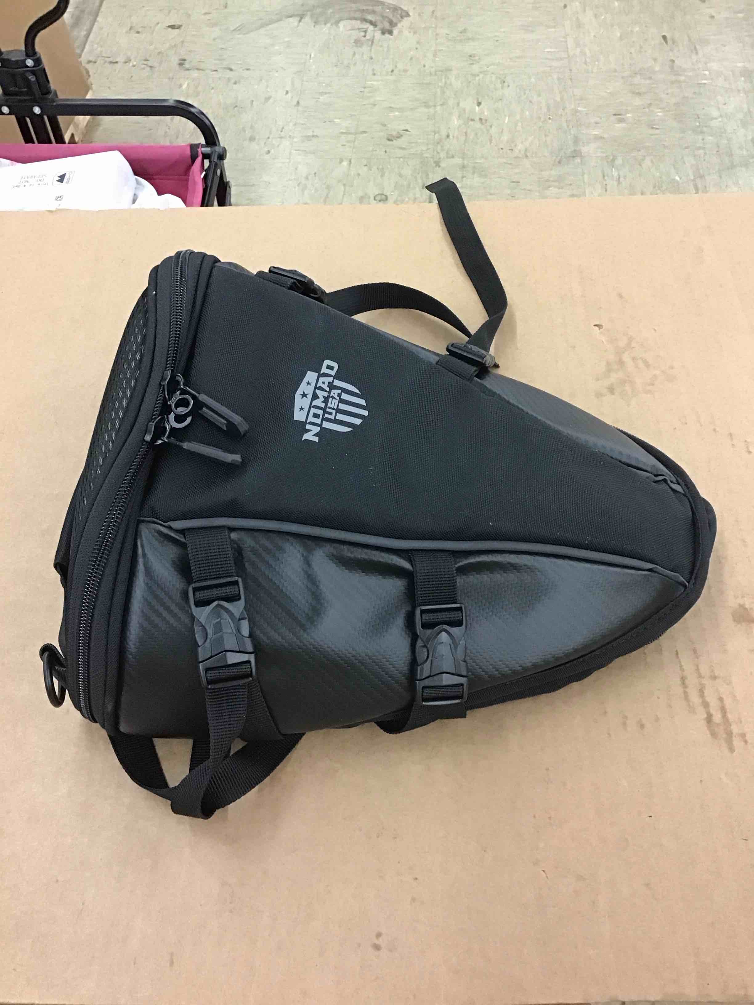https://s3.amazonaws.com/lotting-images-prod/BoxBids/PPE2248571_1774617377397.jpeg