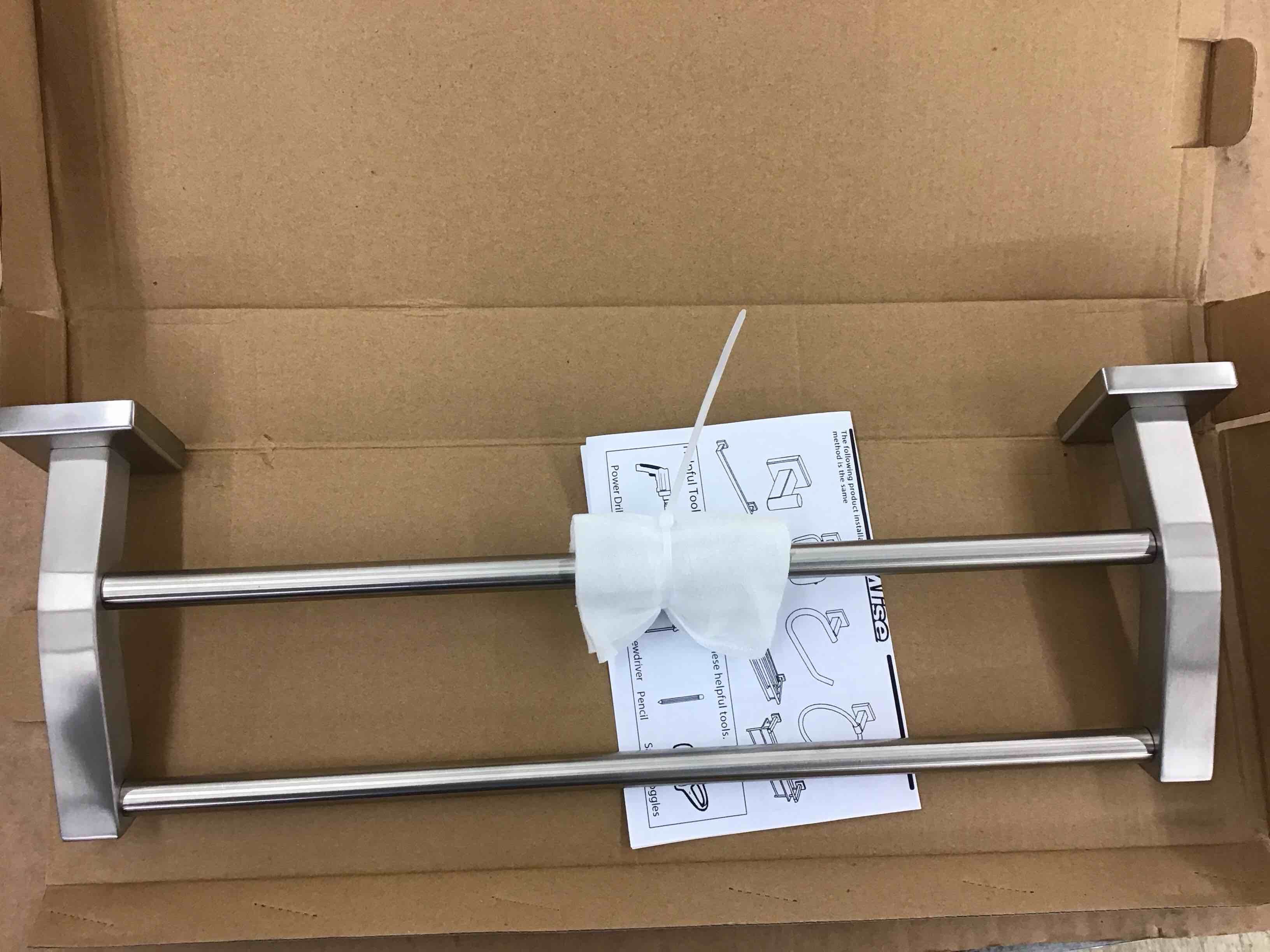 https://s3.amazonaws.com/lotting-images-prod/BoxBids/PPE2248581_1774618607137.jpeg