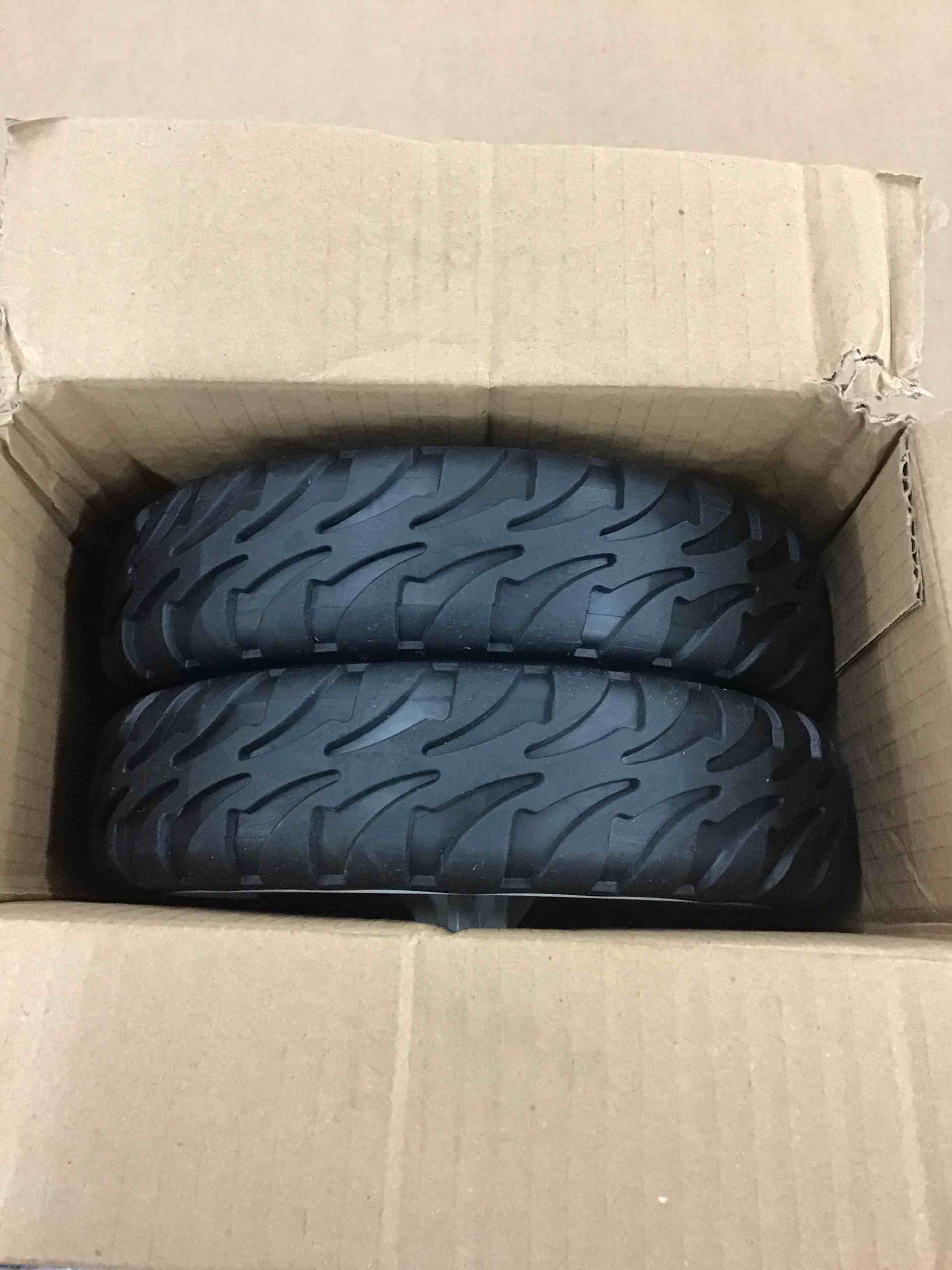 https://s3.amazonaws.com/lotting-images-prod/BoxBids/PPE2248622_1774624374936.jpeg