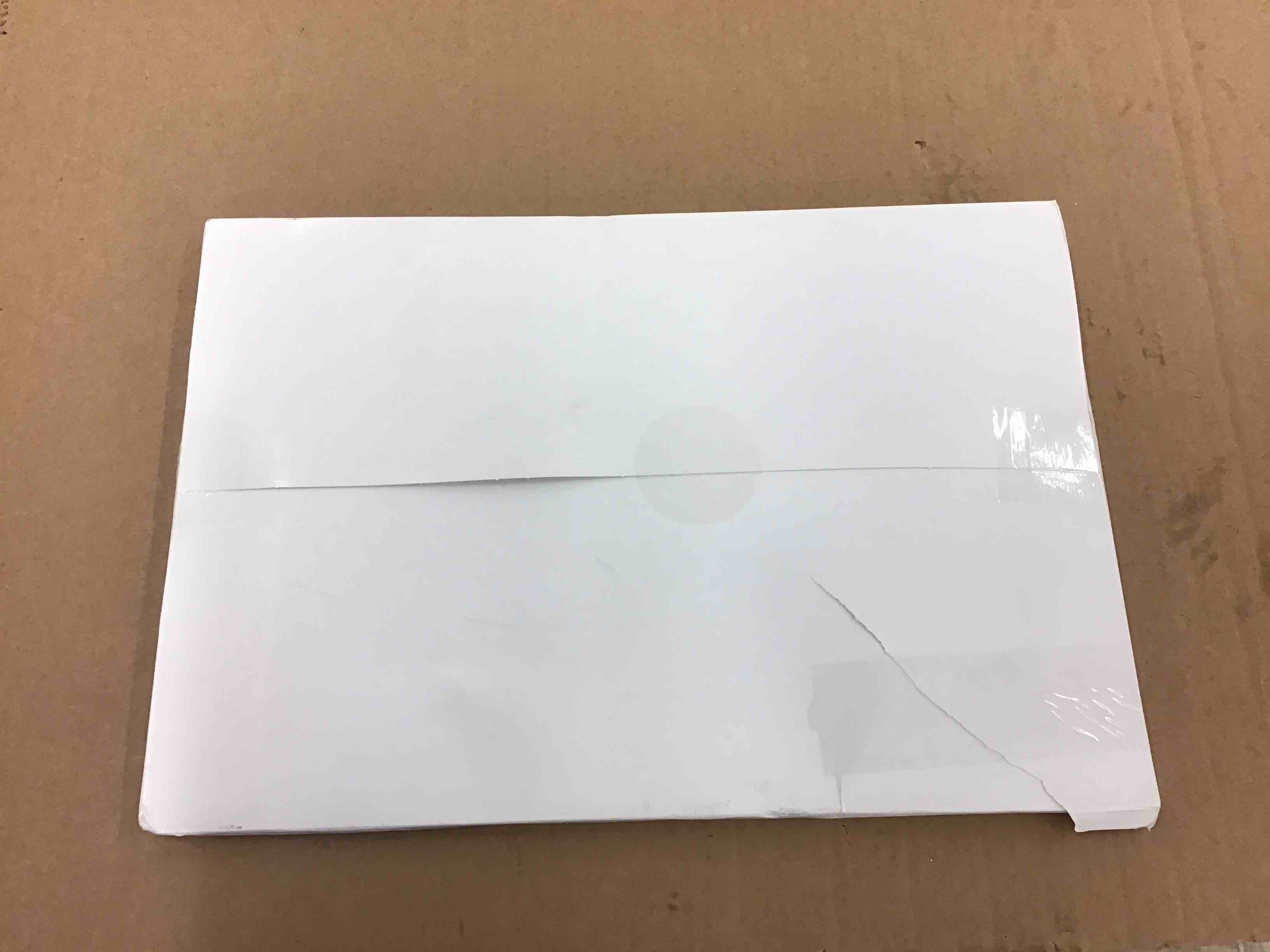 https://s3.amazonaws.com/lotting-images-prod/BoxBids/PPE2248641_1774628657232.jpeg