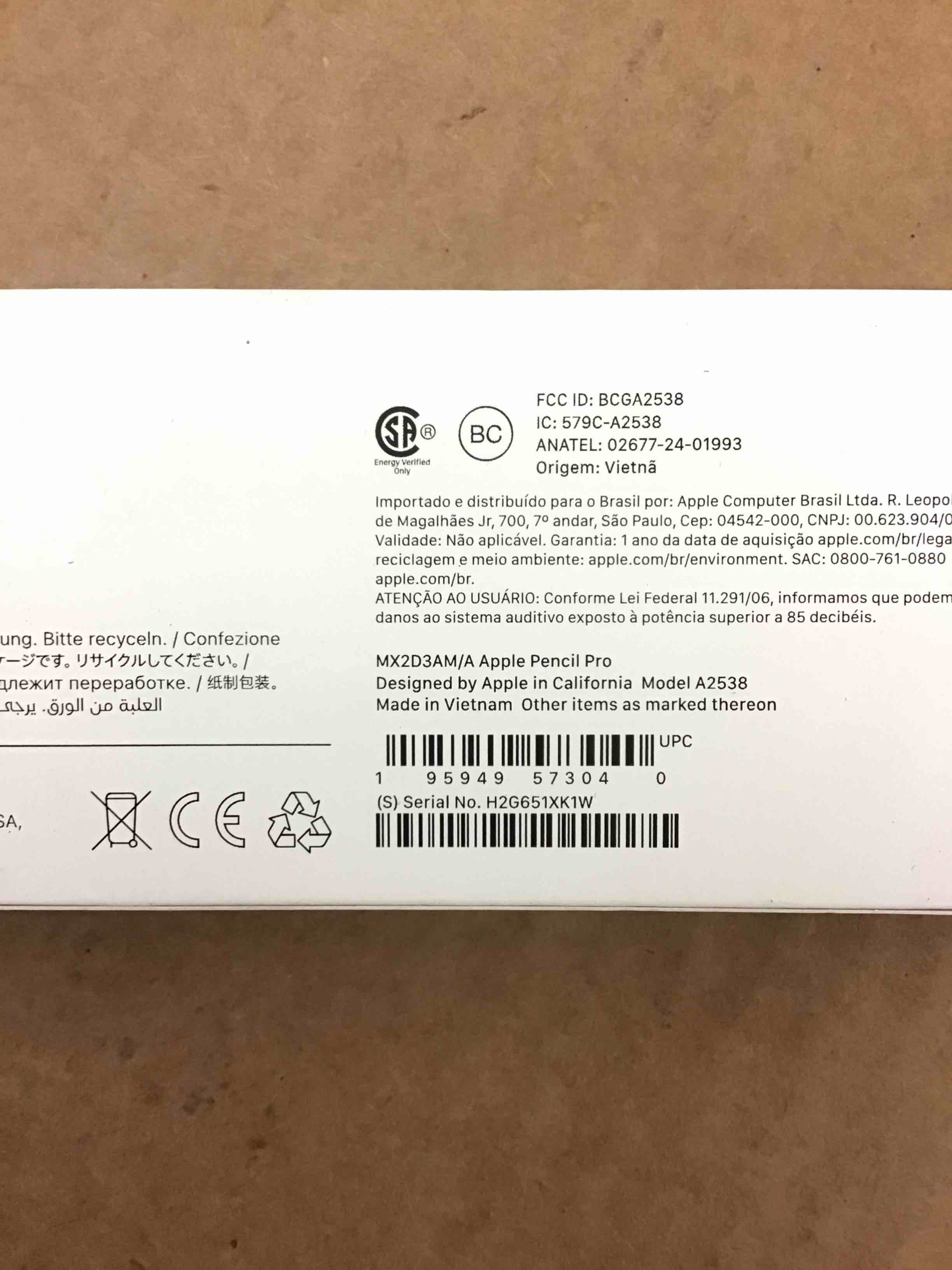 https://s3.amazonaws.com/lotting-images-prod/BoxBids/PPE2248670_1775046427439.jpeg