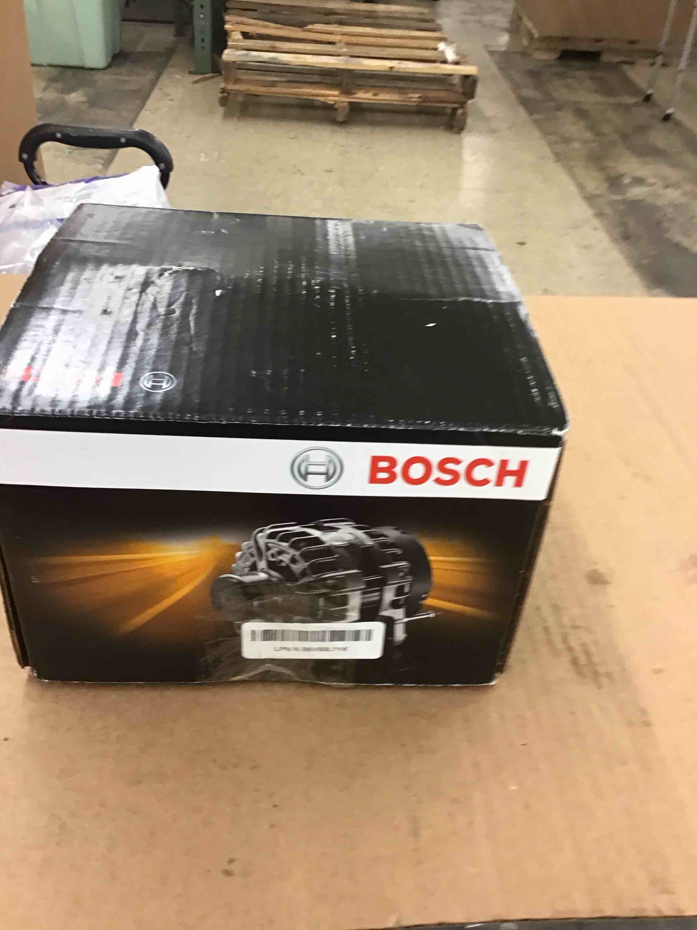 https://s3.amazonaws.com/lotting-images-prod/BoxBids/PPE2248695_1775052462182.jpeg