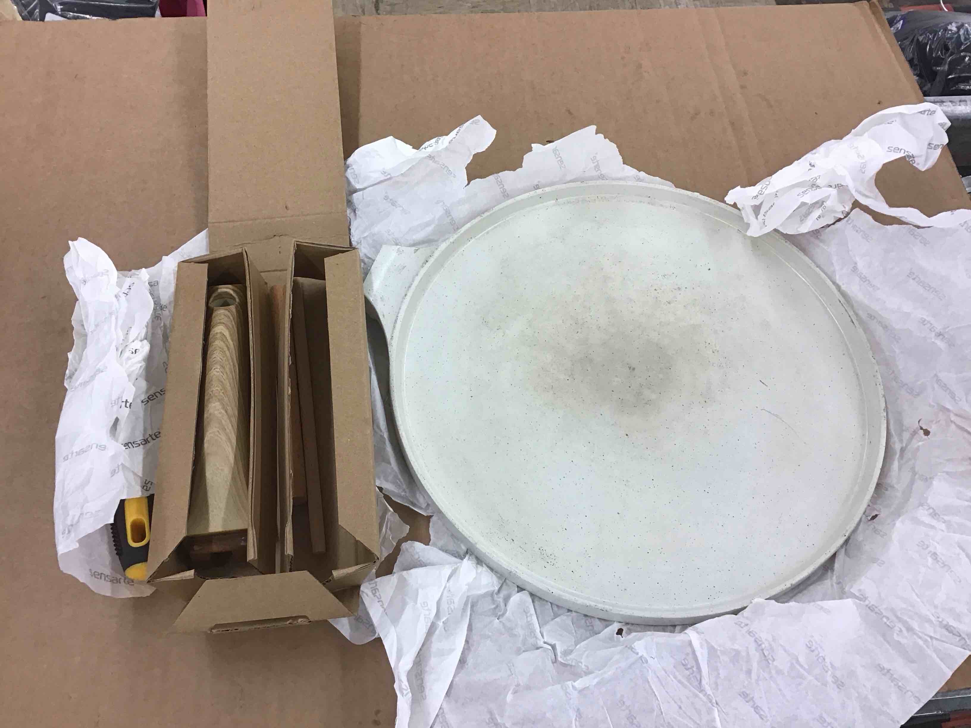 https://s3.amazonaws.com/lotting-images-prod/BoxBids/PPE2248697_1775052820483.jpeg