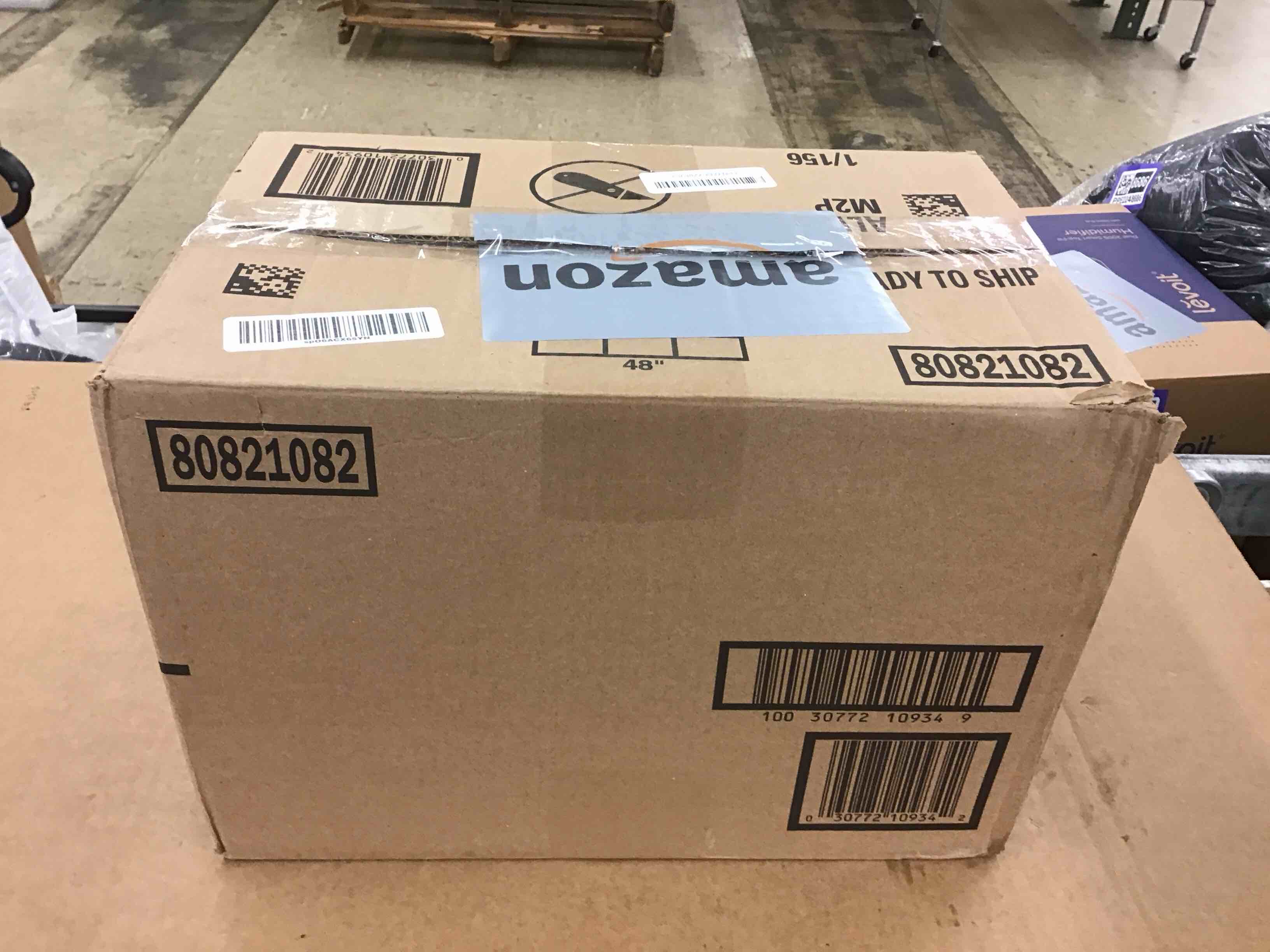 https://s3.amazonaws.com/lotting-images-prod/BoxBids/PPE2248744_1775059774145.jpeg