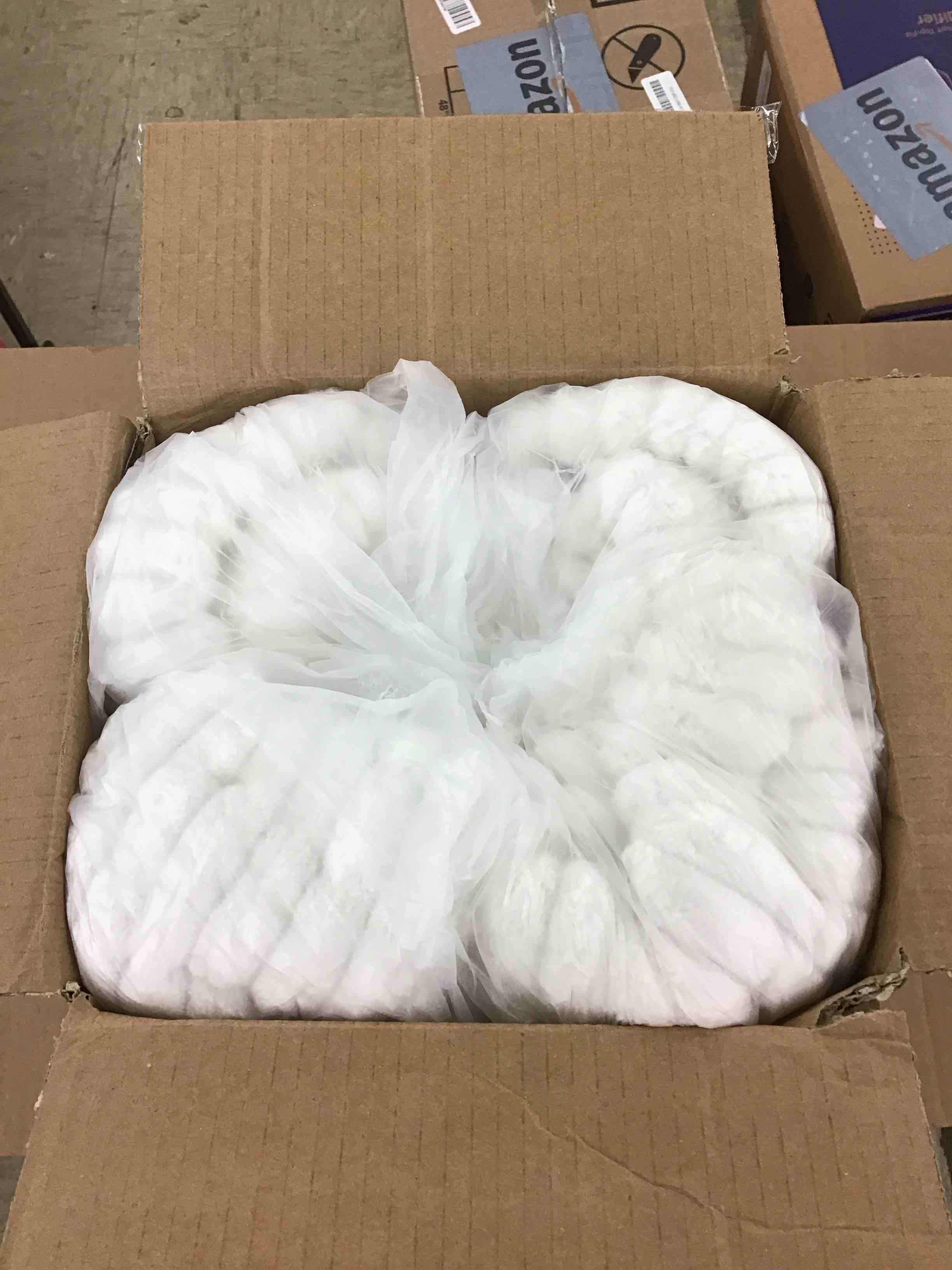 https://s3.amazonaws.com/lotting-images-prod/BoxBids/PPE2248745_1775059869481.jpeg