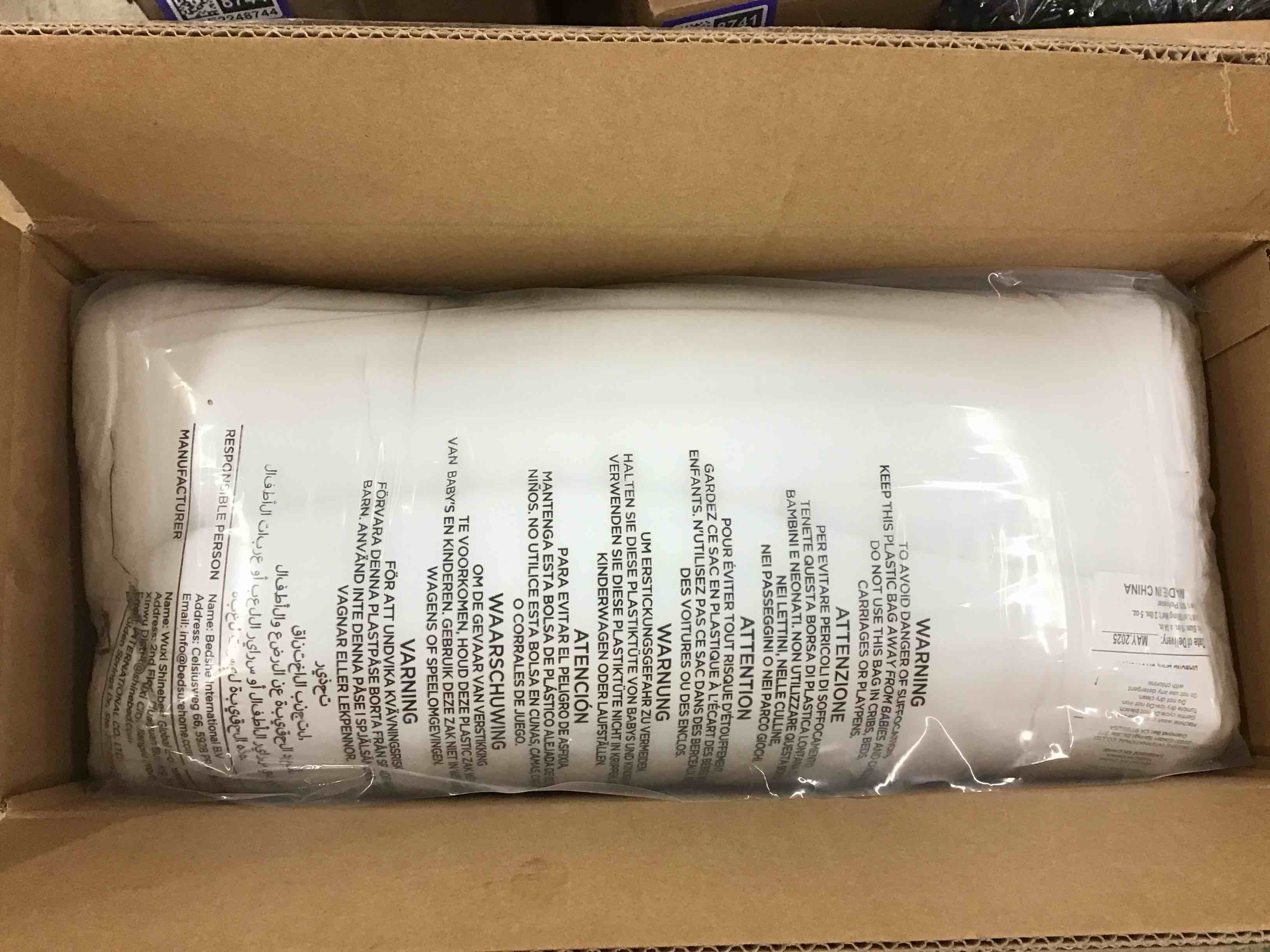 https://s3.amazonaws.com/lotting-images-prod/BoxBids/PPE2248750_1775060353719.jpeg