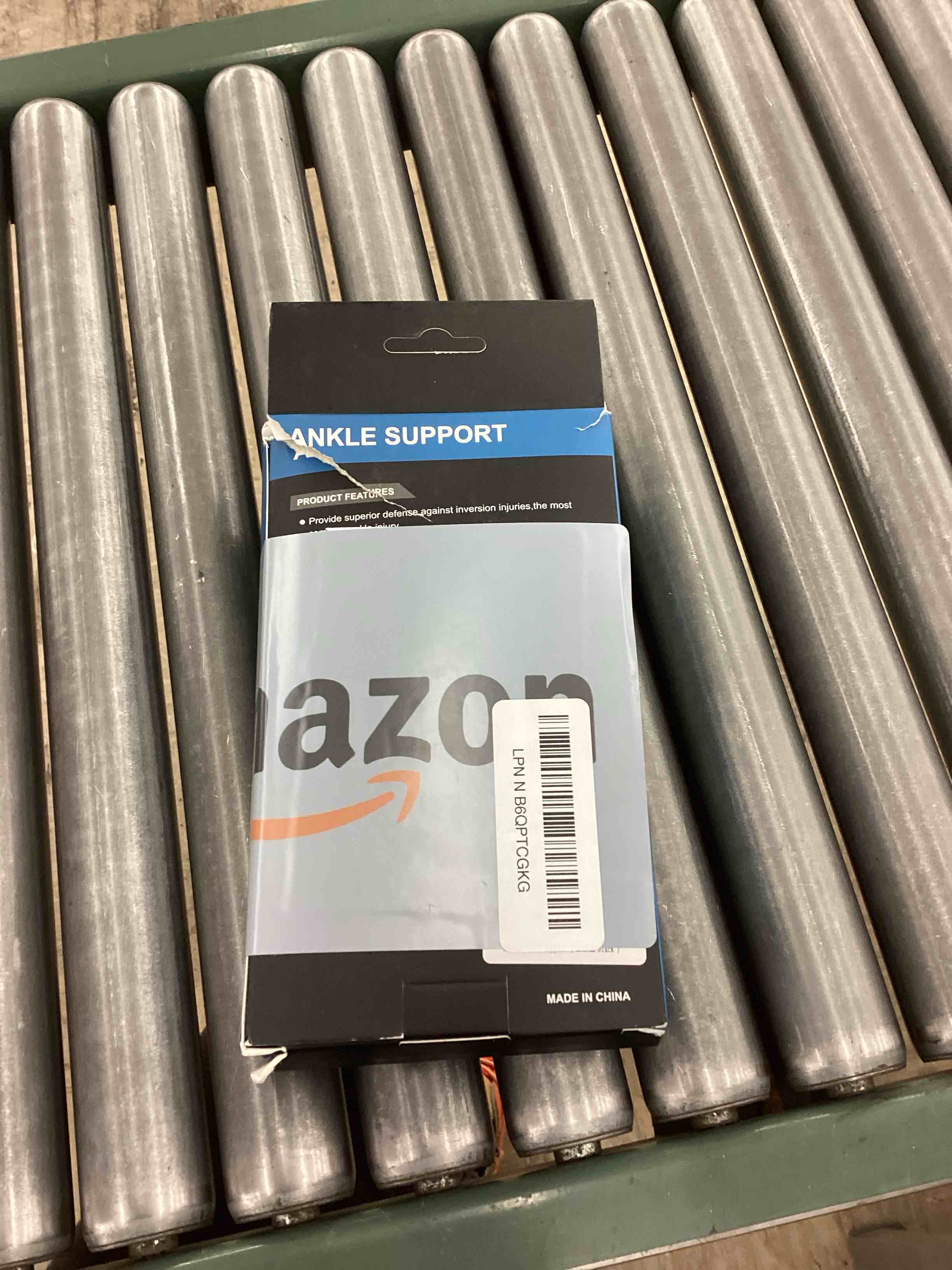 https://s3.amazonaws.com/lotting-images-prod/BoxBids/PPE2248838_1775232377107.jpeg