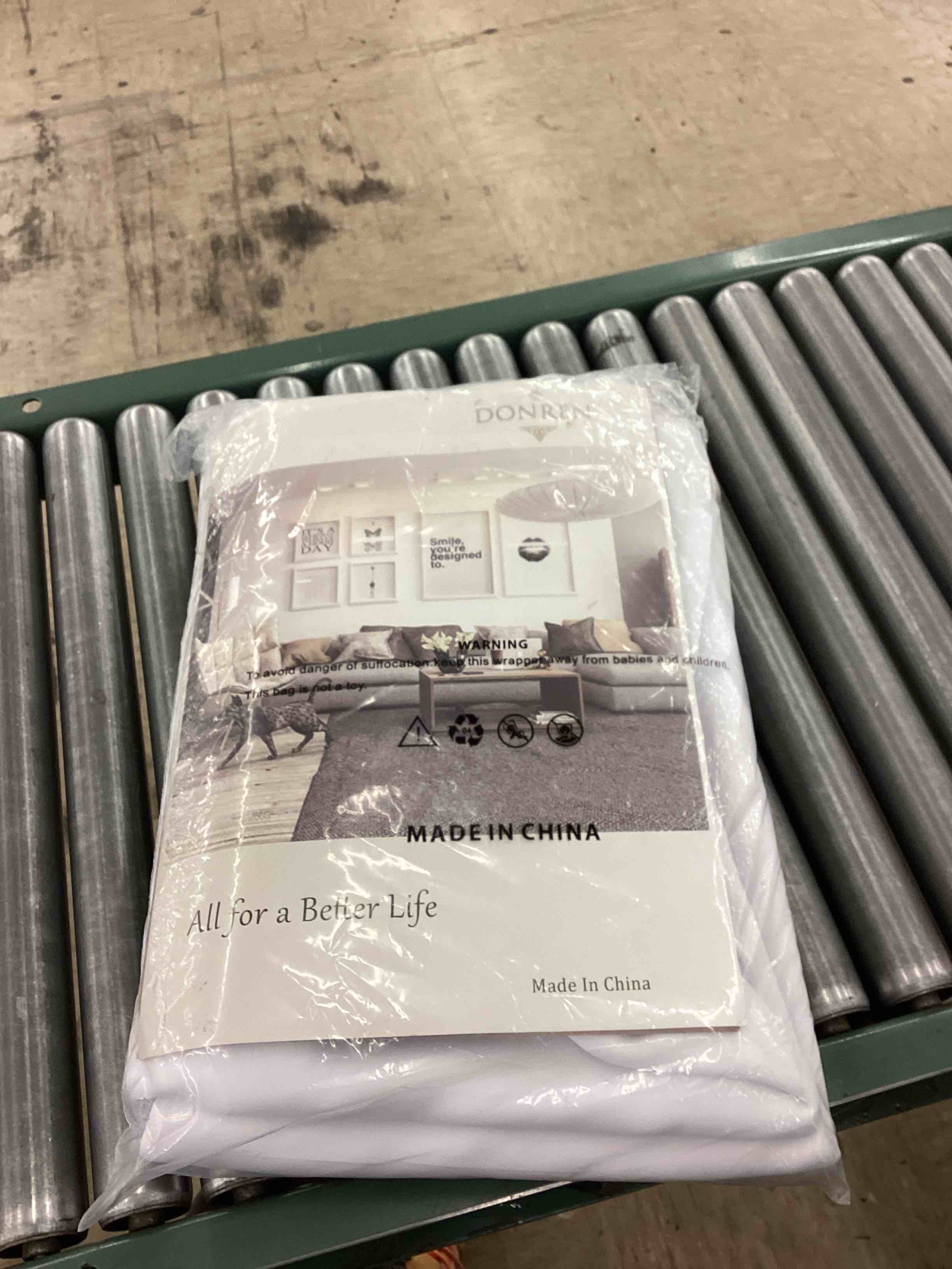 https://s3.amazonaws.com/lotting-images-prod/BoxBids/PPE2248845_1775233515180.jpeg