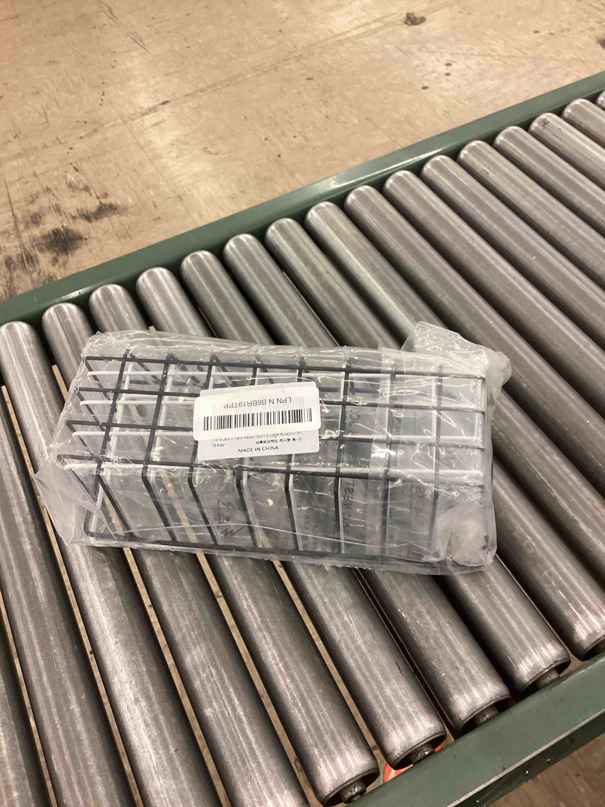 https://s3.amazonaws.com/lotting-images-prod/BoxBids/PPE2248848_1775234133407.jpeg