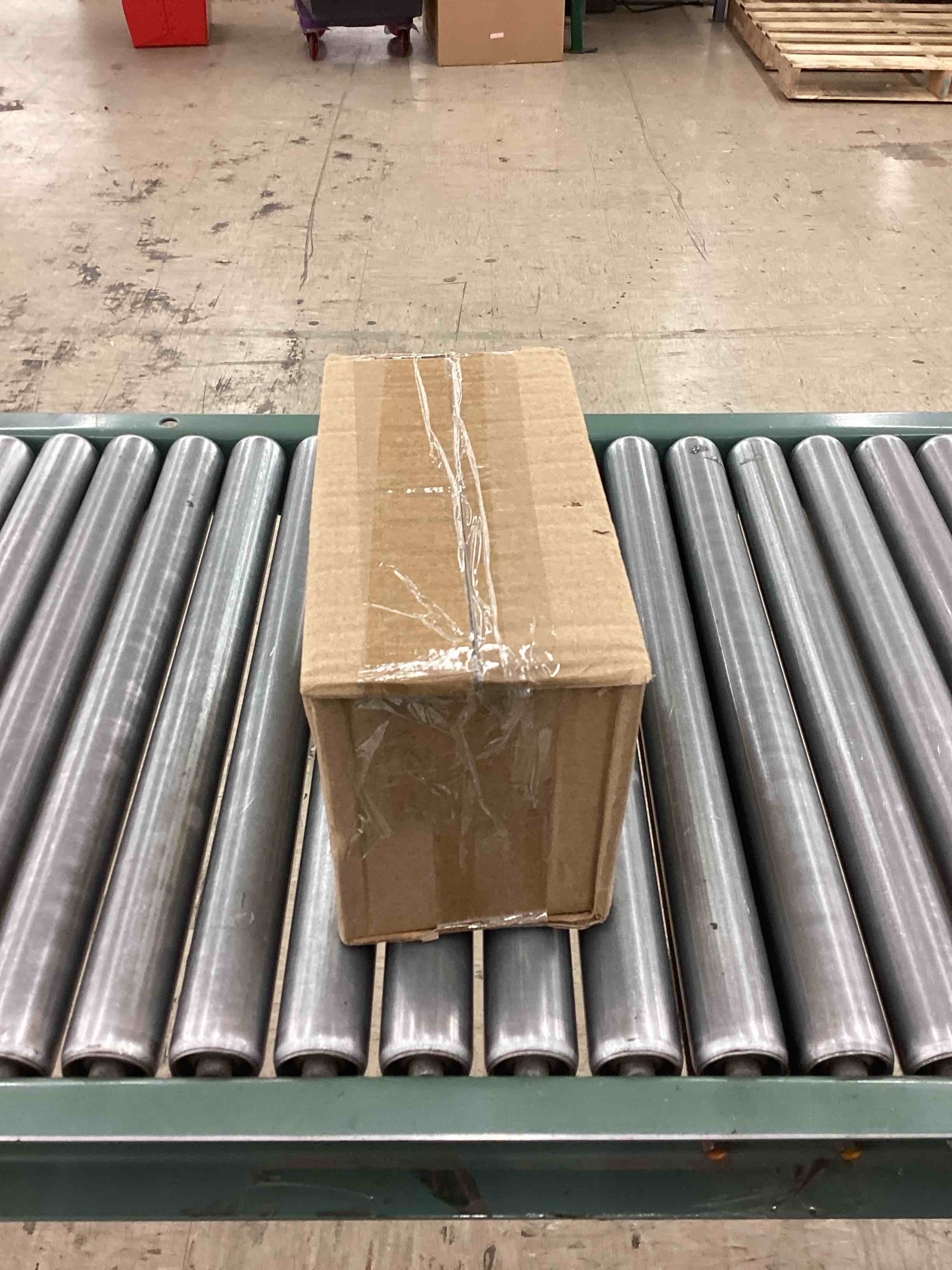 https://s3.amazonaws.com/lotting-images-prod/BoxBids/PPE2248857_1775236169983.jpeg