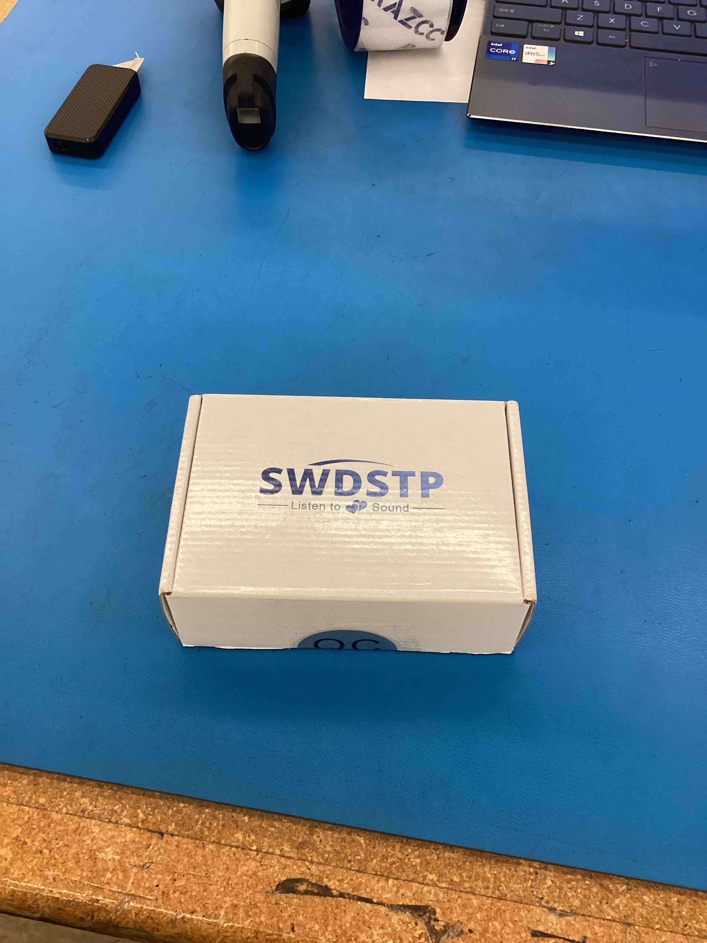 https://s3.amazonaws.com/lotting-images-prod/BoxBids/PPE2248871_1775238758481.jpeg