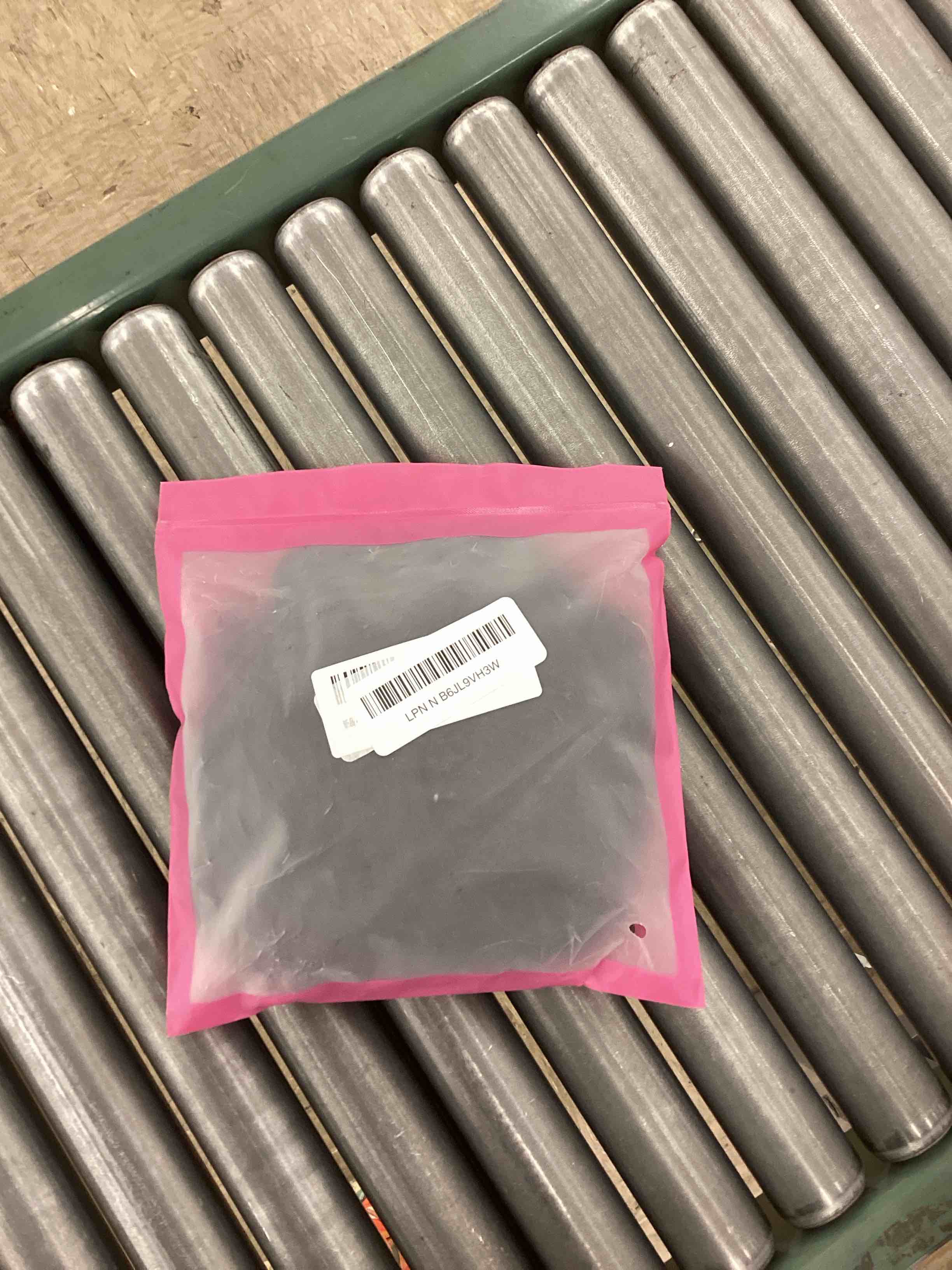 https://s3.amazonaws.com/lotting-images-prod/BoxBids/PPE2248879_1775240839221.jpeg