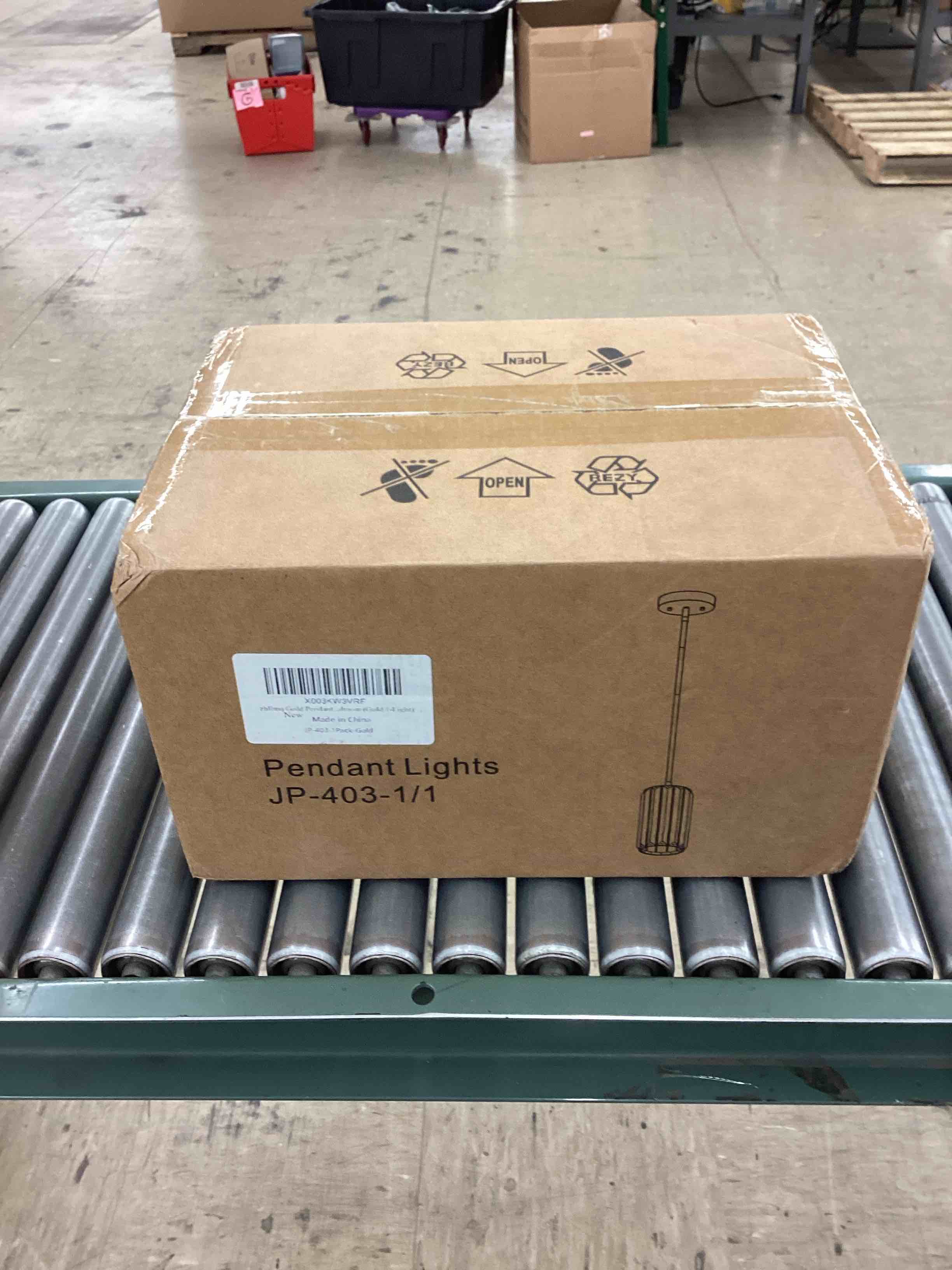 https://s3.amazonaws.com/lotting-images-prod/BoxBids/PPE2248898_1775245681912.jpeg