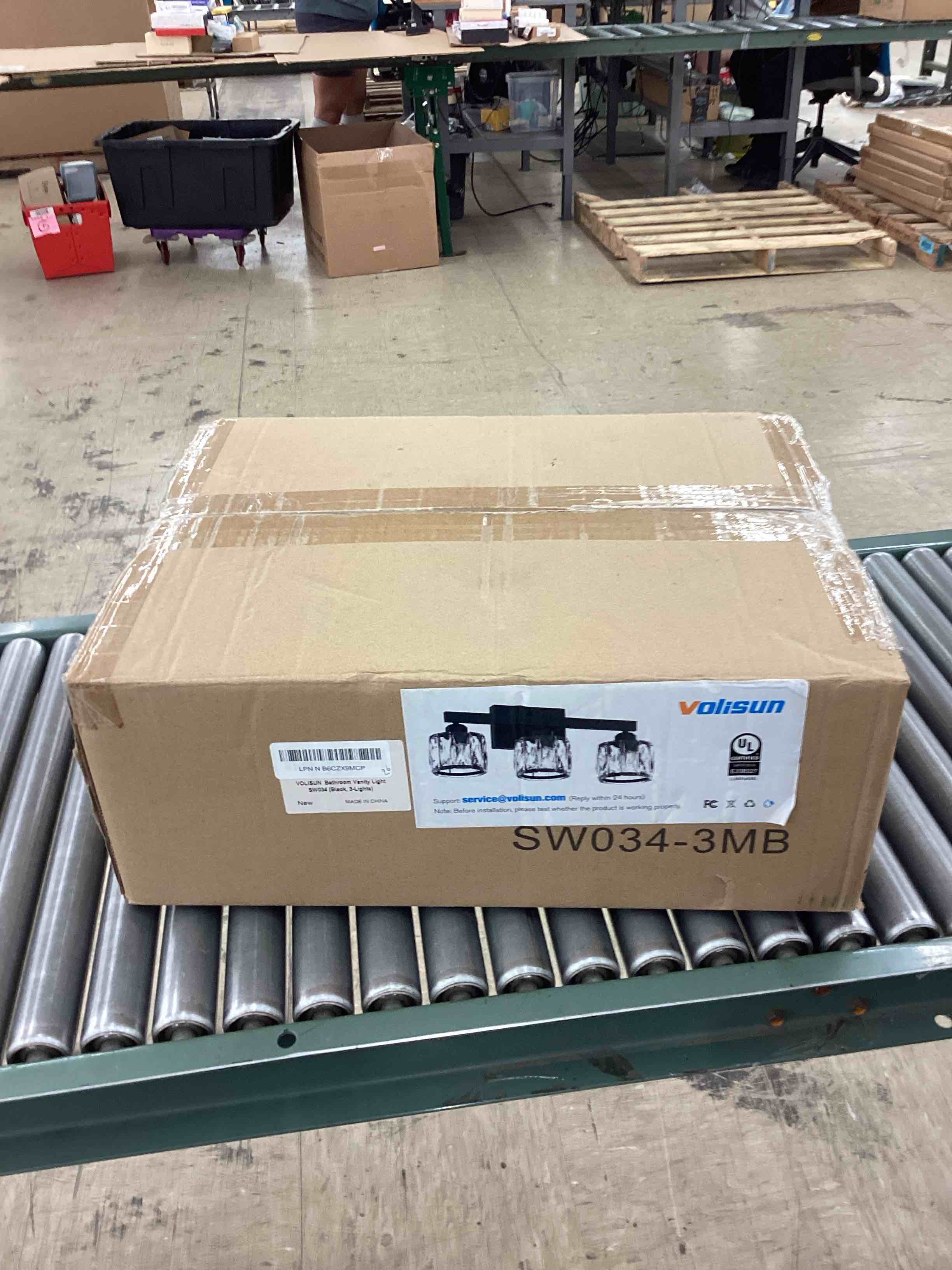 https://s3.amazonaws.com/lotting-images-prod/BoxBids/PPE2248906_1775247126980.jpeg