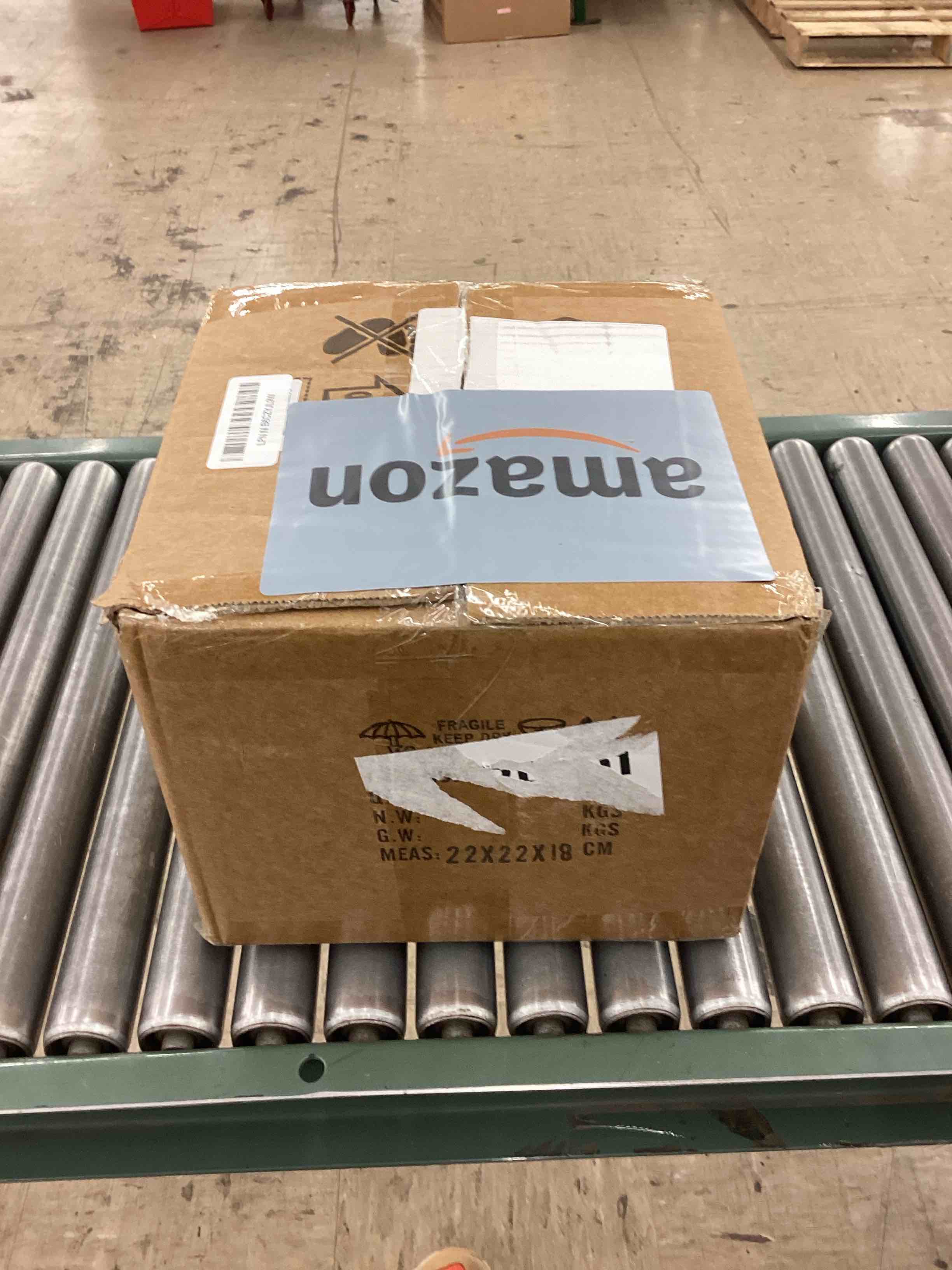 https://s3.amazonaws.com/lotting-images-prod/BoxBids/PPE2248908_1775247416597.jpeg