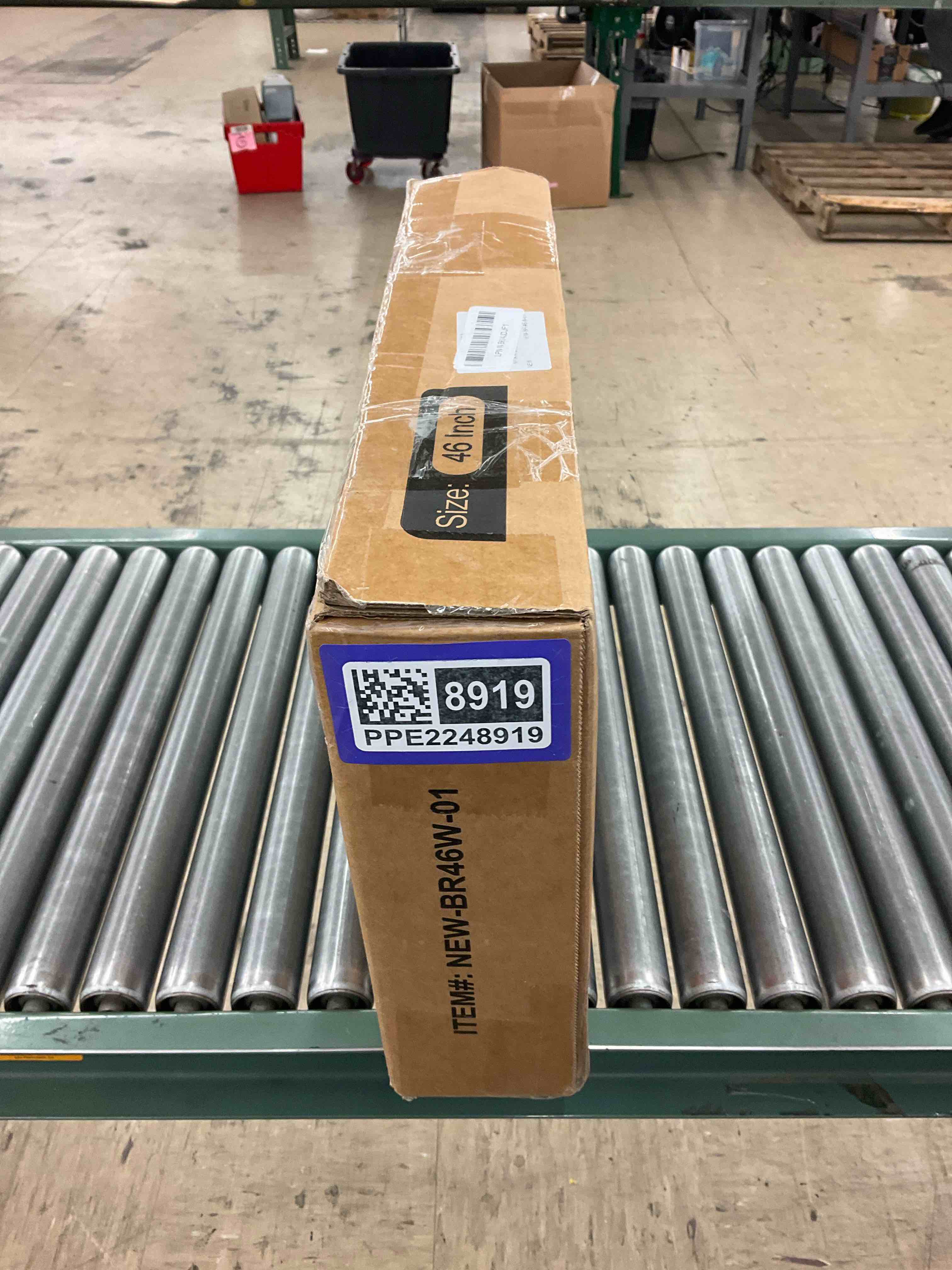 https://s3.amazonaws.com/lotting-images-prod/BoxBids/PPE2248919_1775486422130.jpeg
