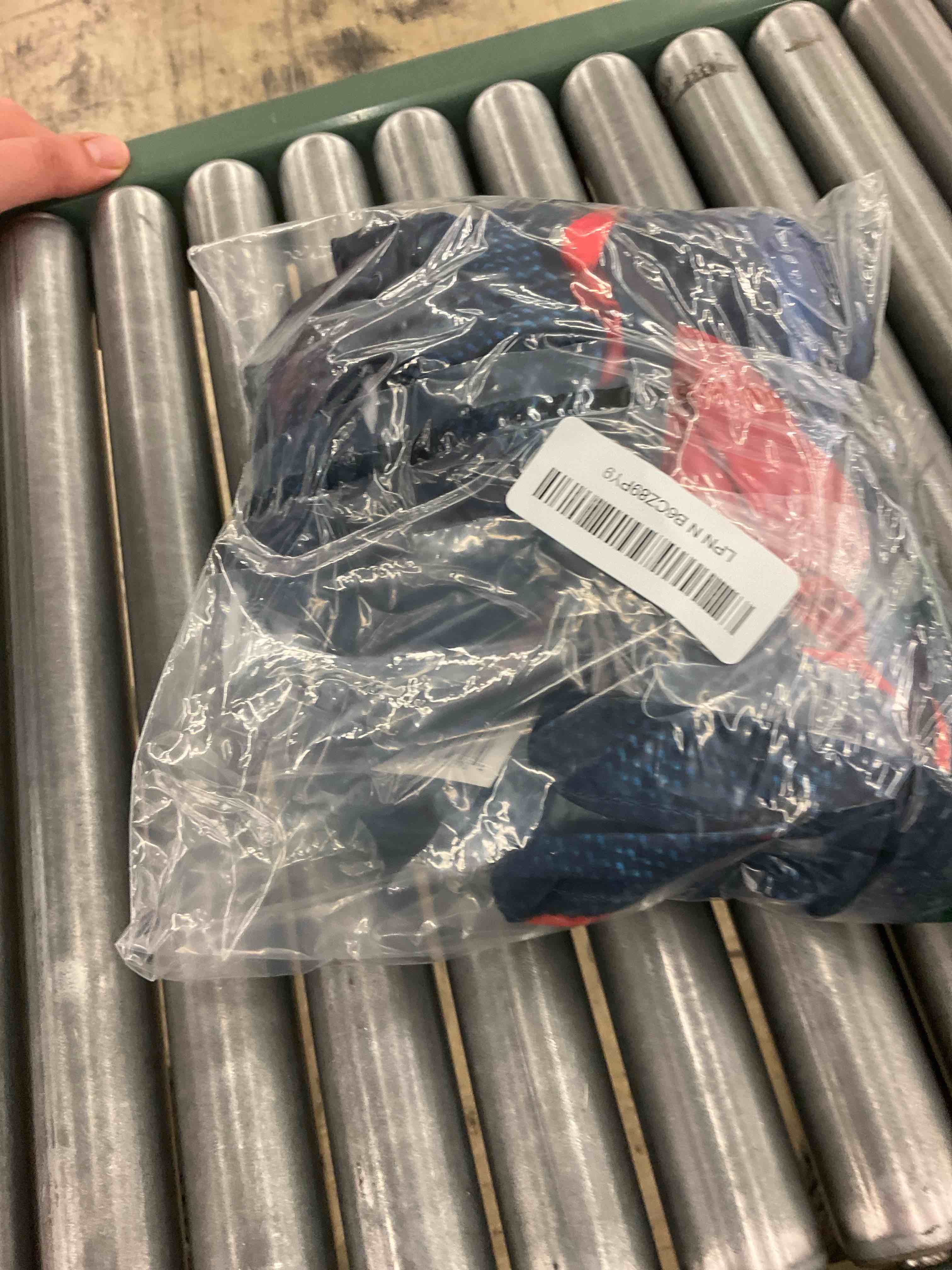 https://s3.amazonaws.com/lotting-images-prod/BoxBids/PPE2248939_1775491887867.jpeg
