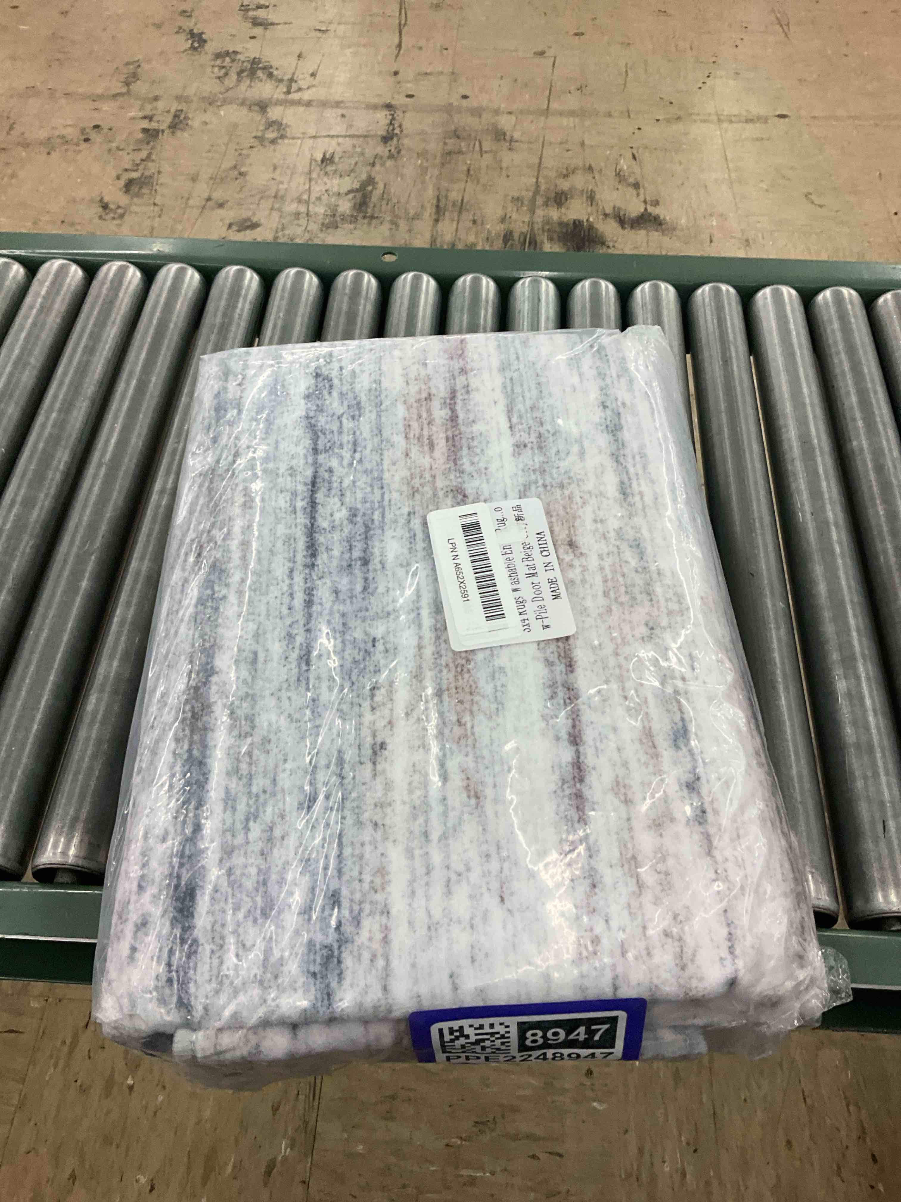 https://s3.amazonaws.com/lotting-images-prod/BoxBids/PPE2248947_1775495428092.jpeg