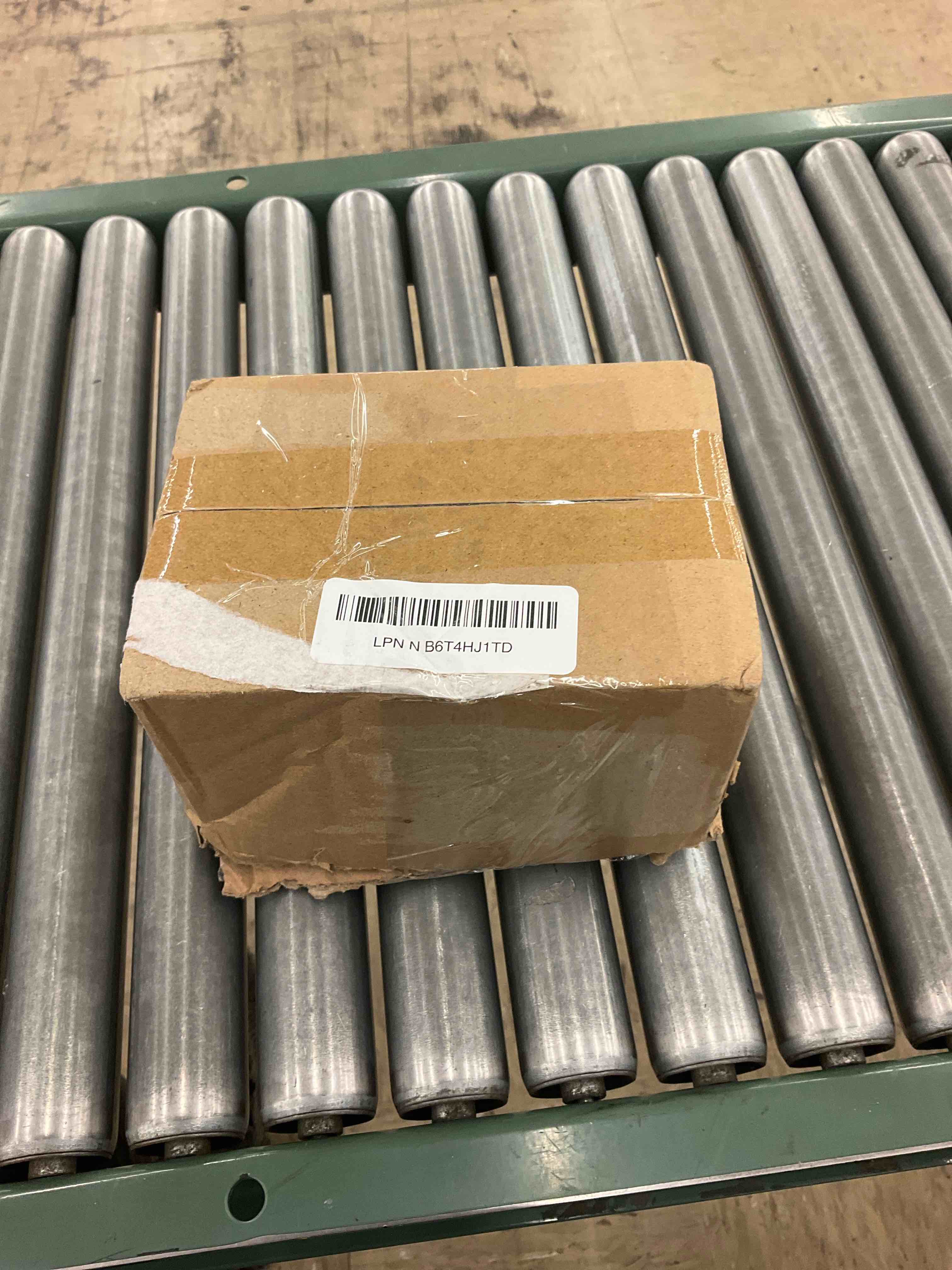 https://s3.amazonaws.com/lotting-images-prod/BoxBids/PPE2248949_1775495231566.jpeg