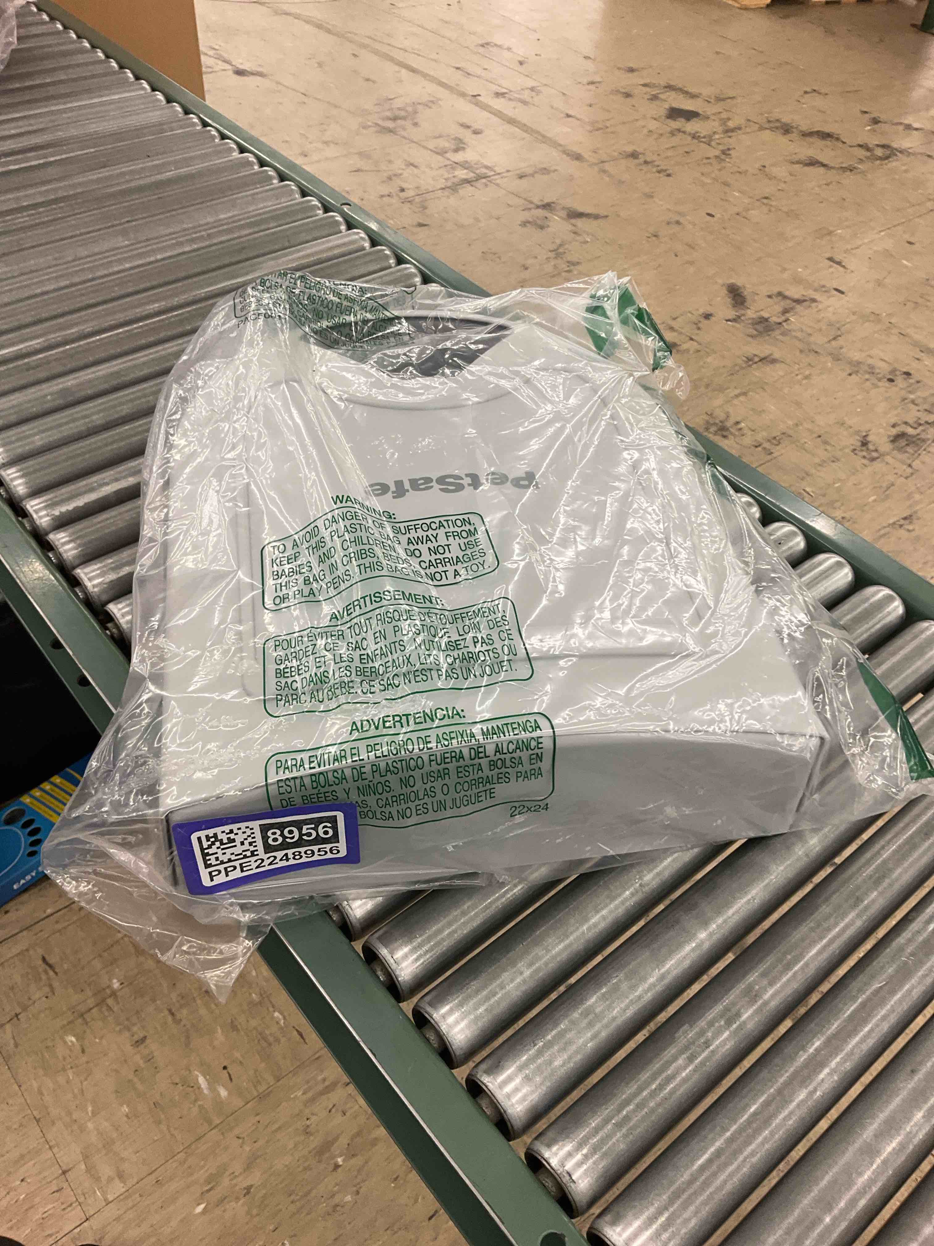 https://s3.amazonaws.com/lotting-images-prod/BoxBids/PPE2248956_1775495992165.jpeg