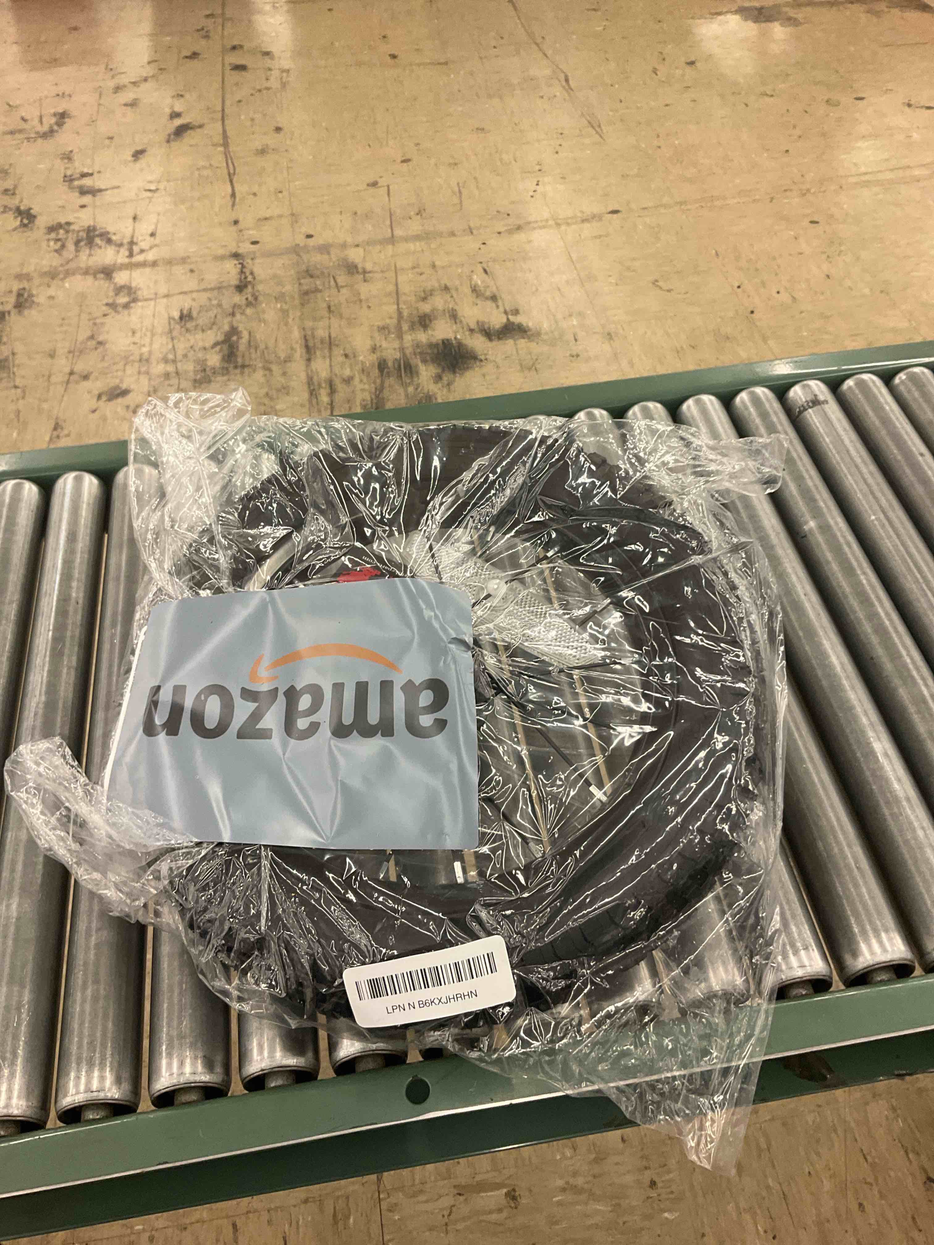 https://s3.amazonaws.com/lotting-images-prod/BoxBids/PPE2248962_1775496800575.jpeg