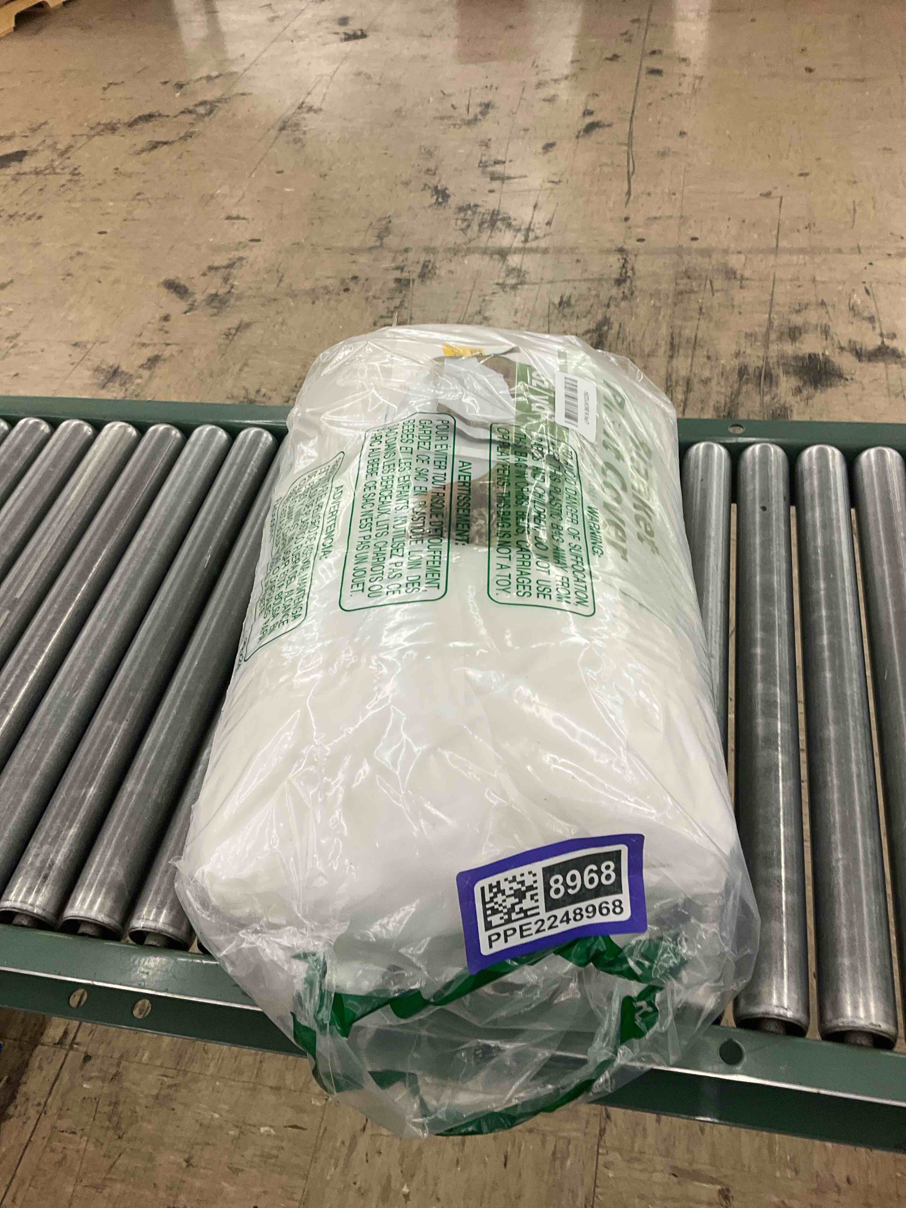 https://s3.amazonaws.com/lotting-images-prod/BoxBids/PPE2248968_1775497496225.jpeg
