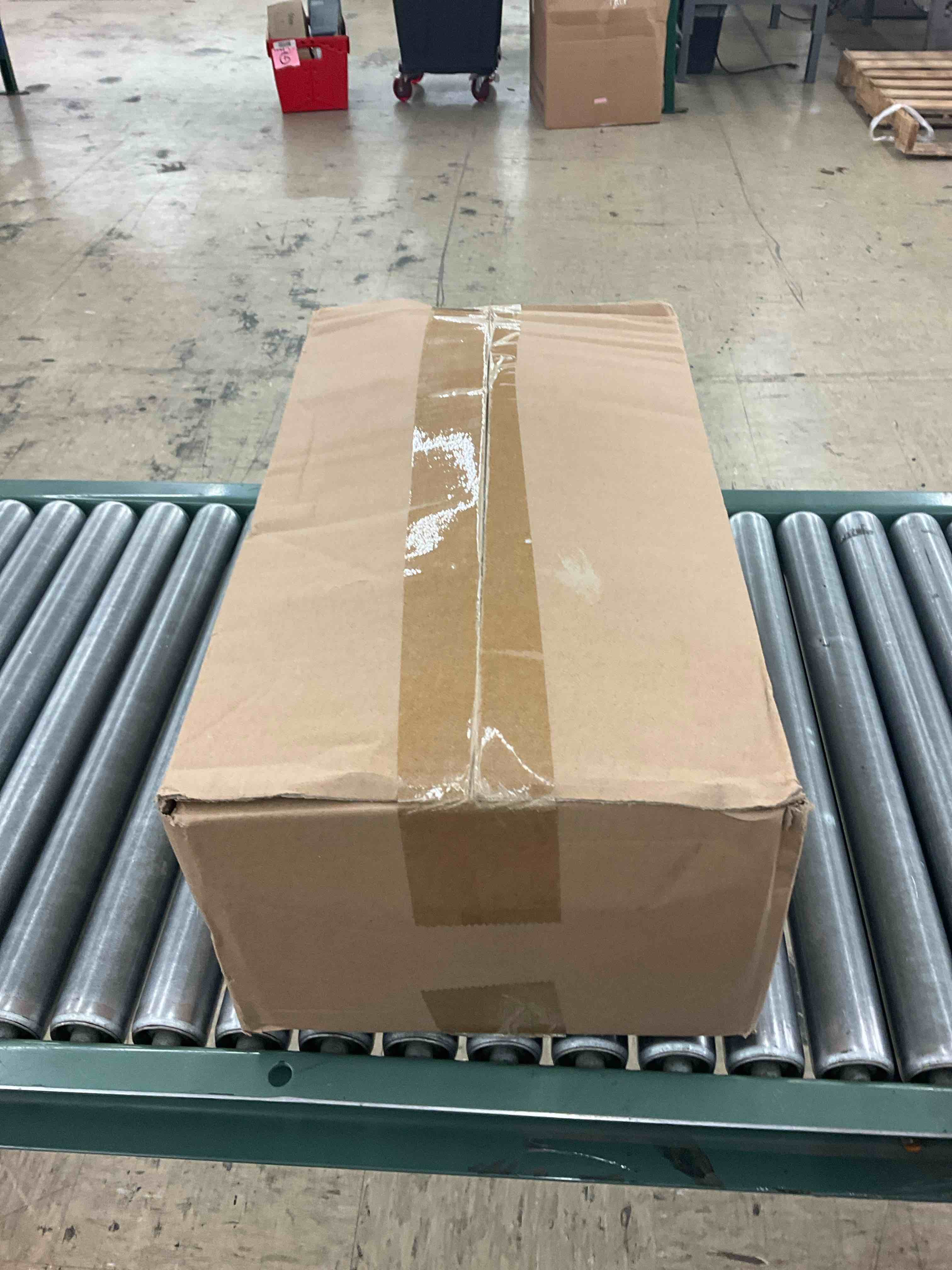 https://s3.amazonaws.com/lotting-images-prod/BoxBids/PPE2248981_1775504603295.jpeg