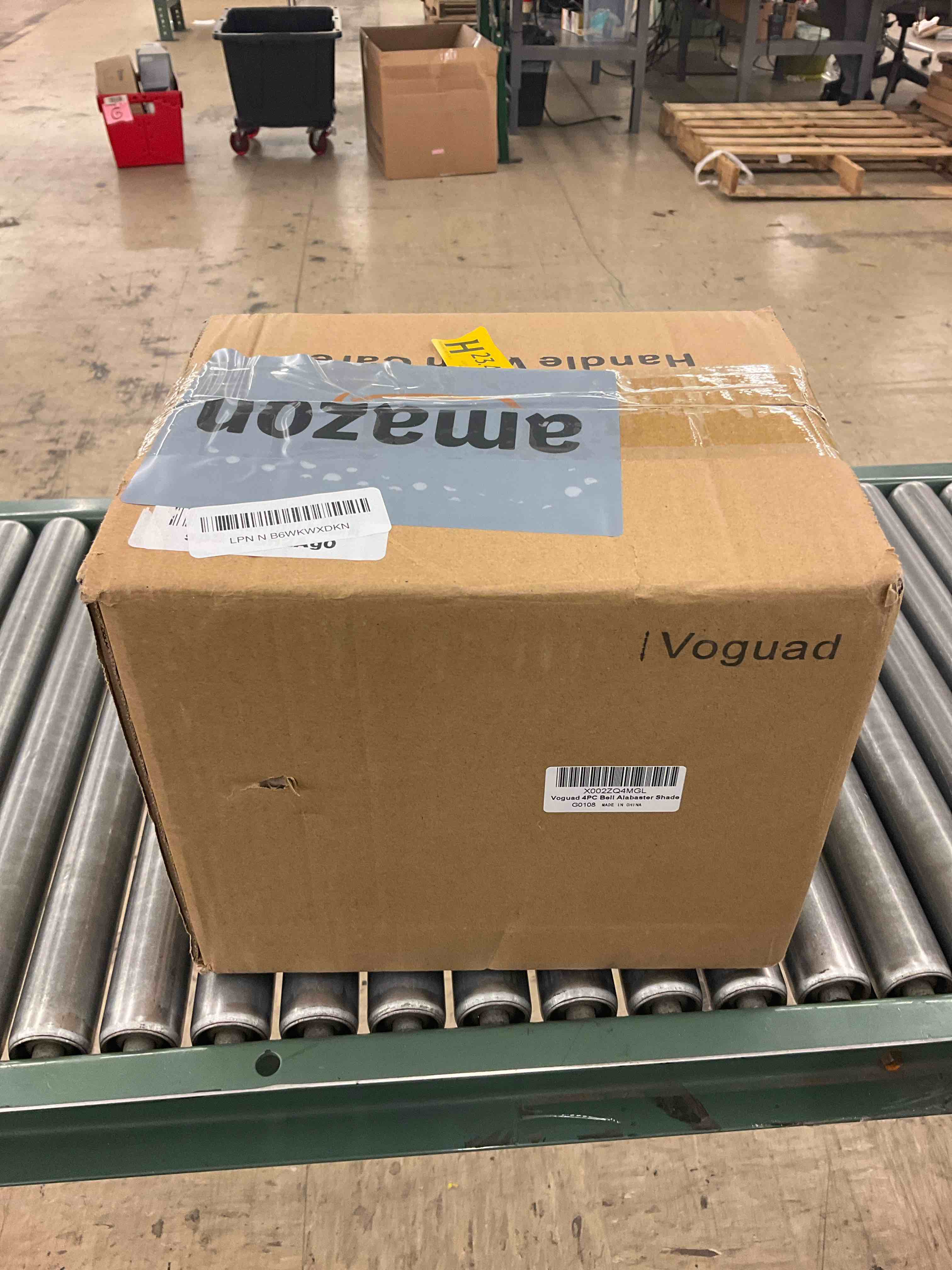 https://s3.amazonaws.com/lotting-images-prod/BoxBids/PPE2248986_1775504656275.jpeg
