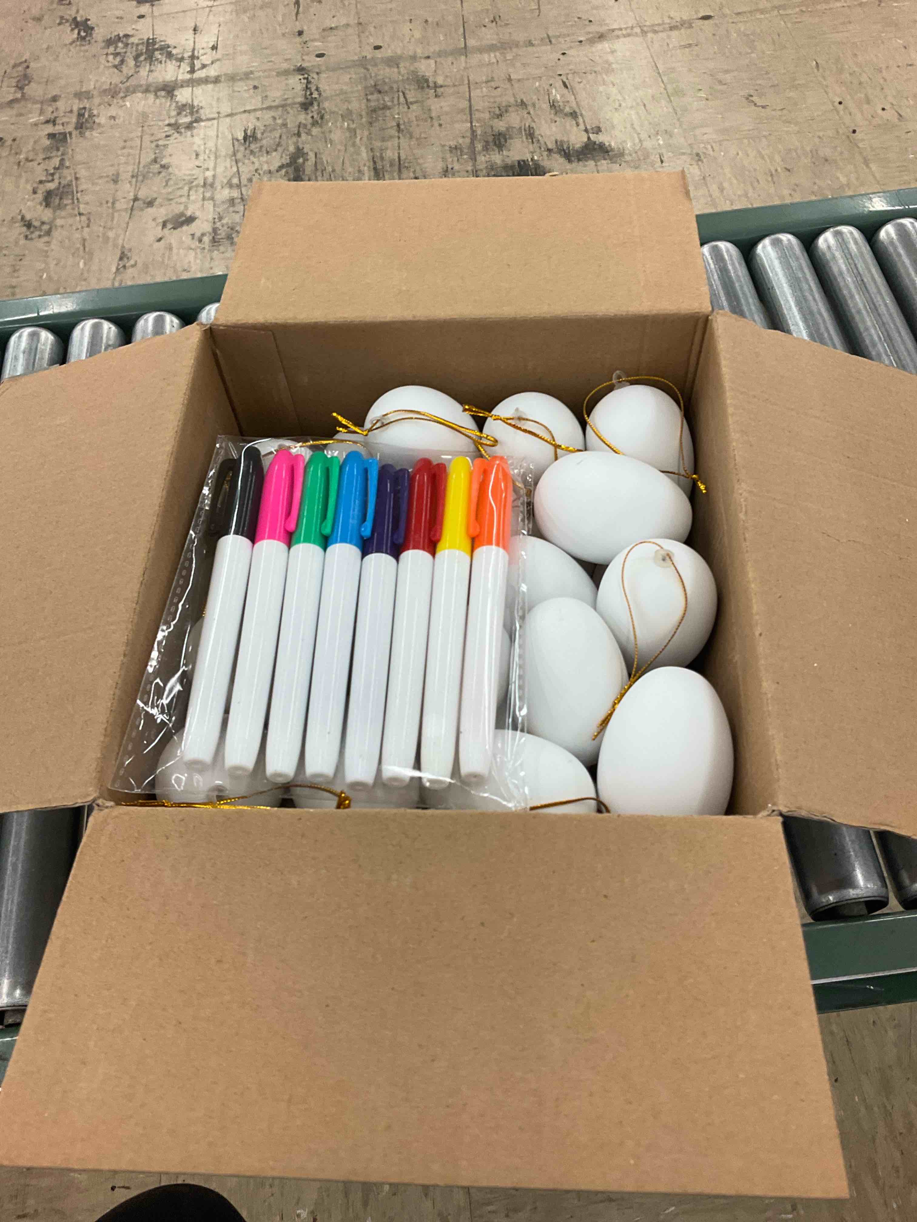 https://s3.amazonaws.com/lotting-images-prod/BoxBids/PPE2248989_1775504900408.jpeg