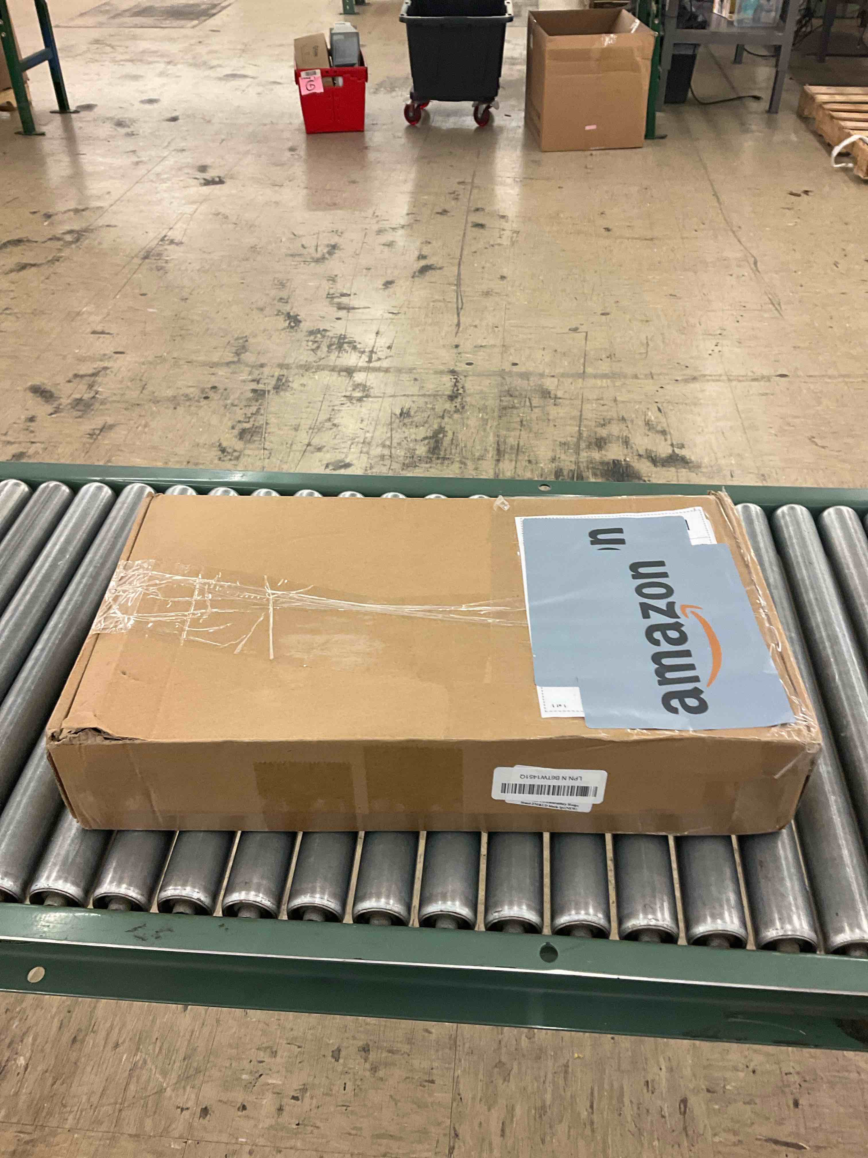https://s3.amazonaws.com/lotting-images-prod/BoxBids/PPE2249001_1775506531570.jpeg