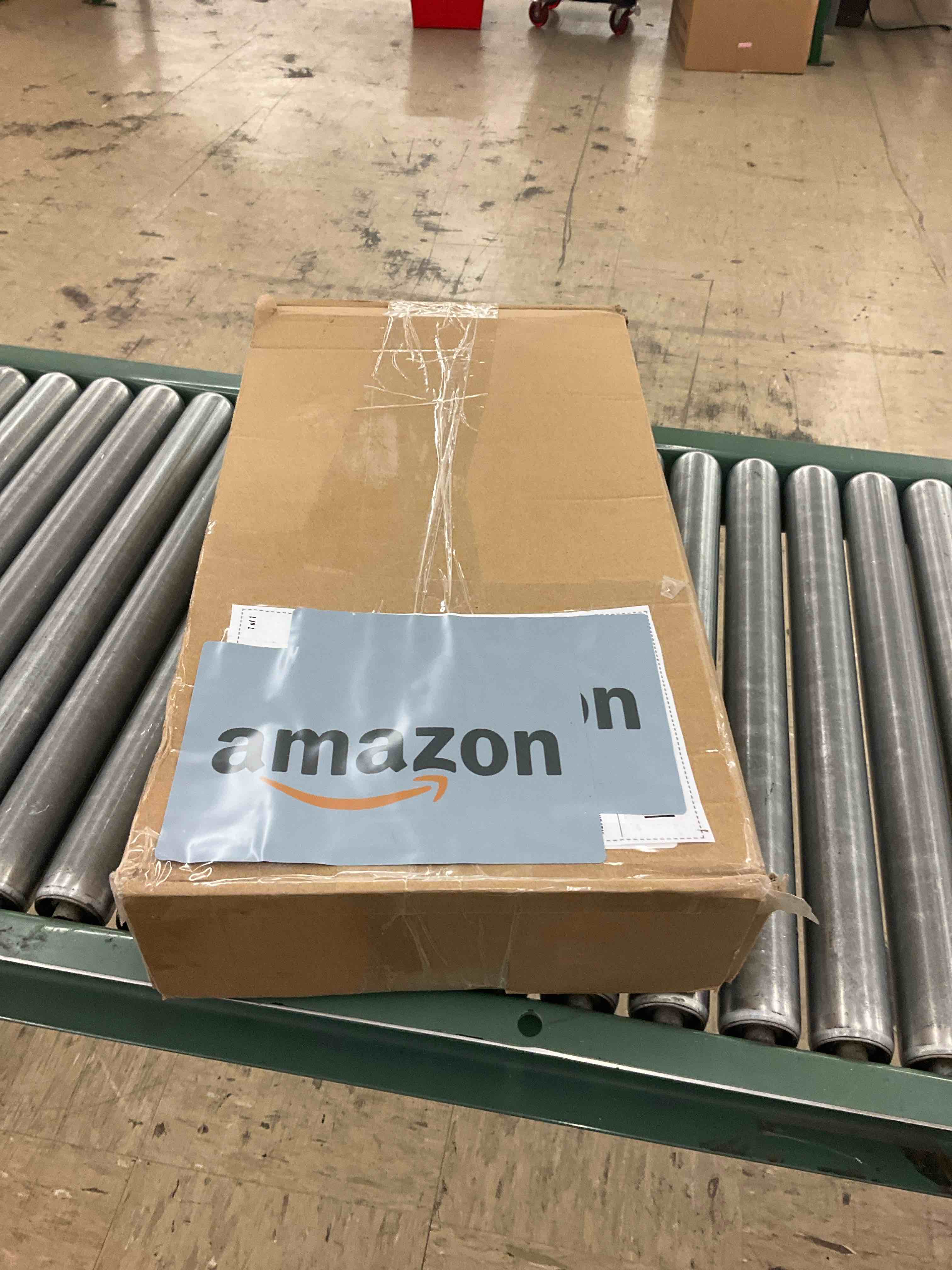 https://s3.amazonaws.com/lotting-images-prod/BoxBids/PPE2249001_1775506539173.jpeg