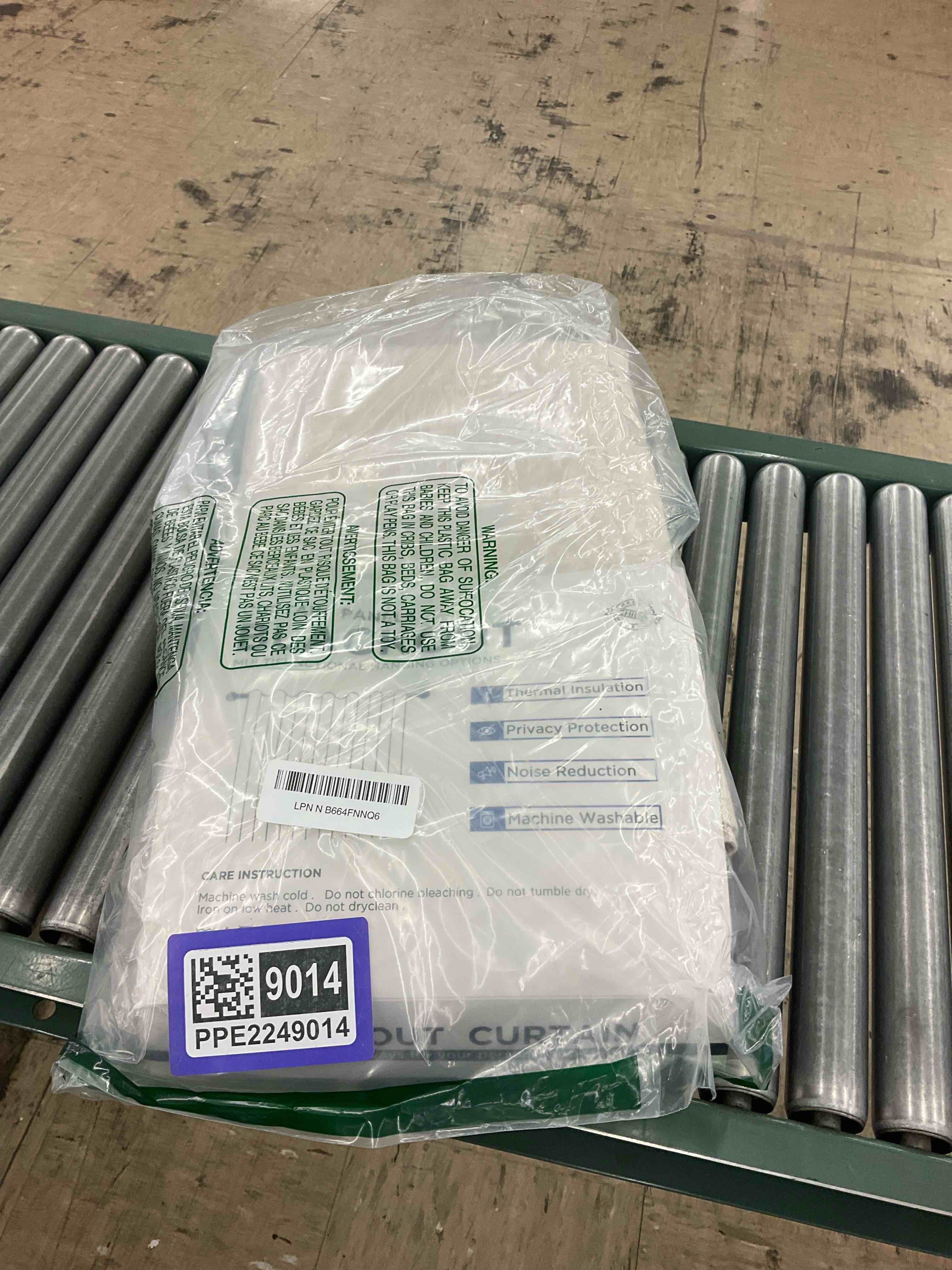 https://s3.amazonaws.com/lotting-images-prod/BoxBids/PPE2249014_1775569879142.jpeg