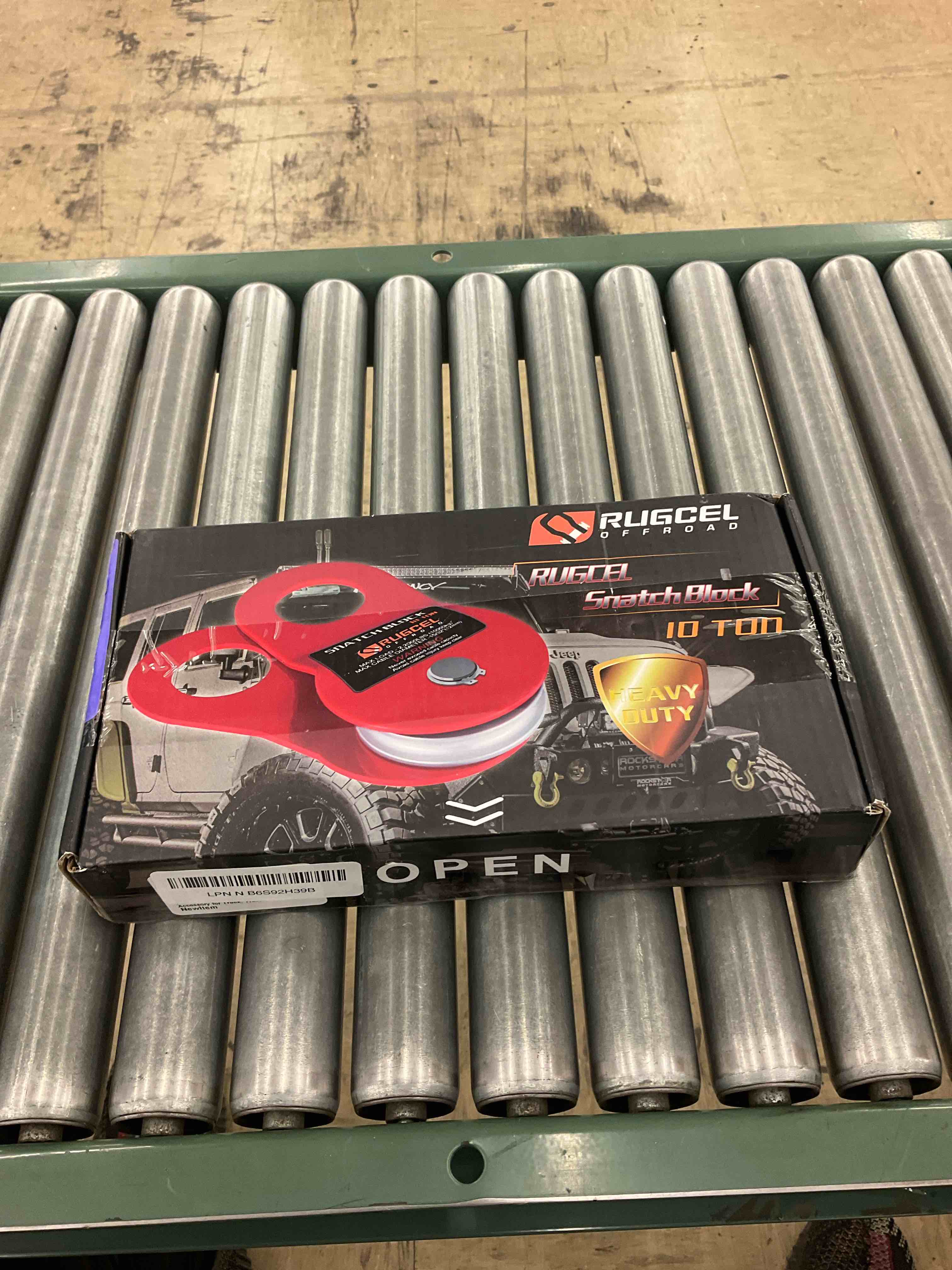 https://s3.amazonaws.com/lotting-images-prod/BoxBids/PPE2249030_1775573231286.jpeg