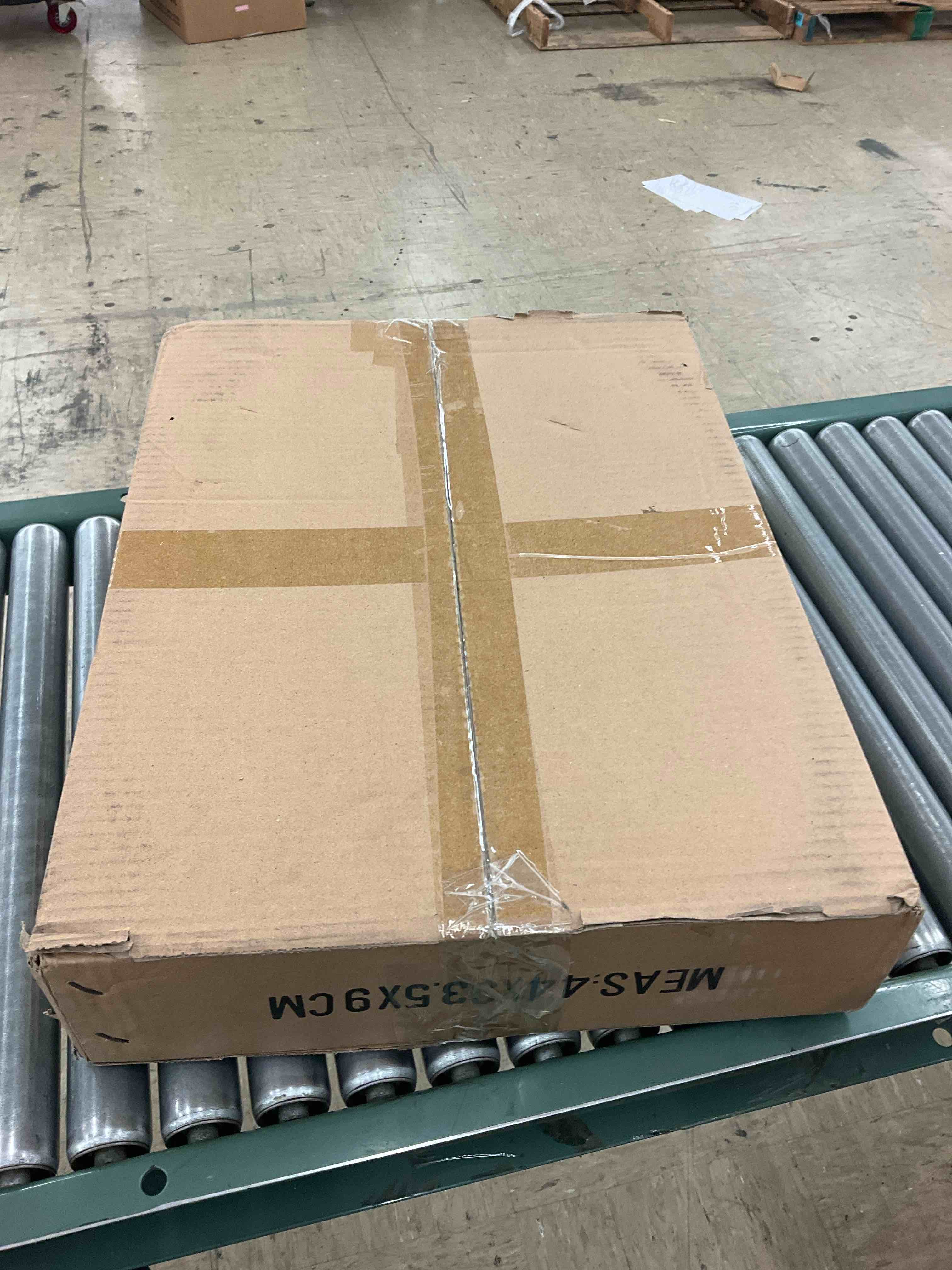 https://s3.amazonaws.com/lotting-images-prod/BoxBids/PPE2249040_1775576918003.jpeg