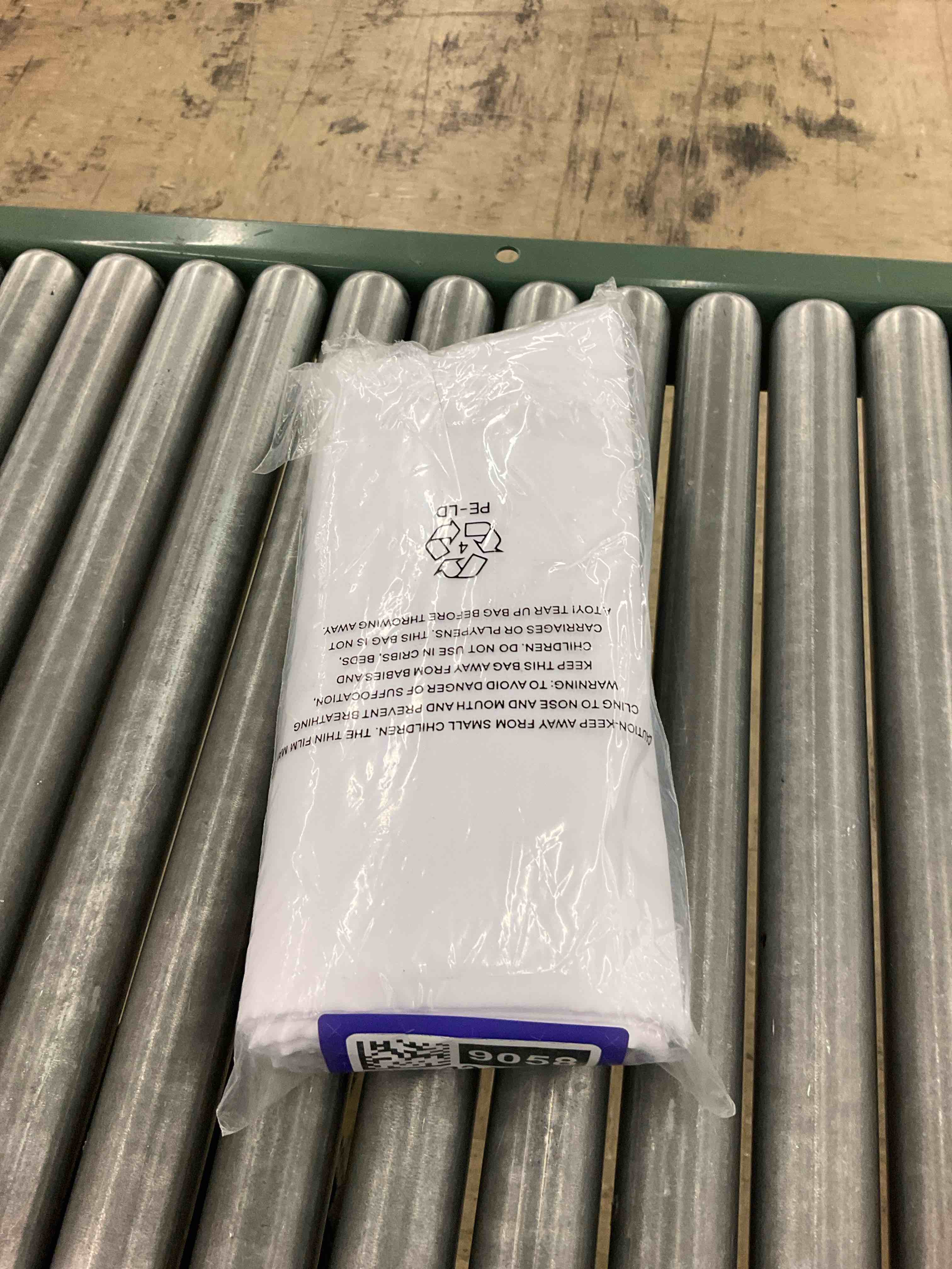 https://s3.amazonaws.com/lotting-images-prod/BoxBids/PPE2249058_1775579532665.jpeg