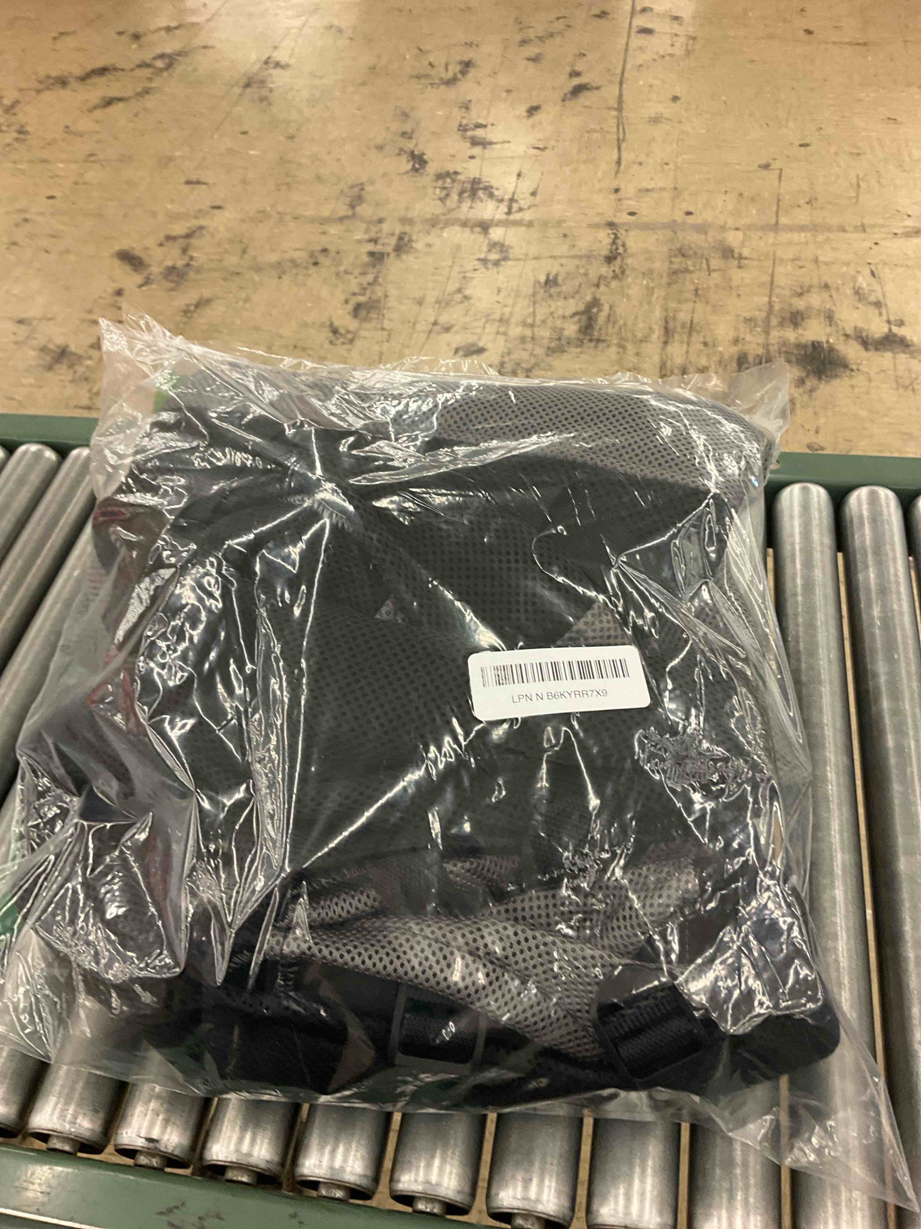 https://s3.amazonaws.com/lotting-images-prod/BoxBids/PPE2249075_1775584861439.jpeg